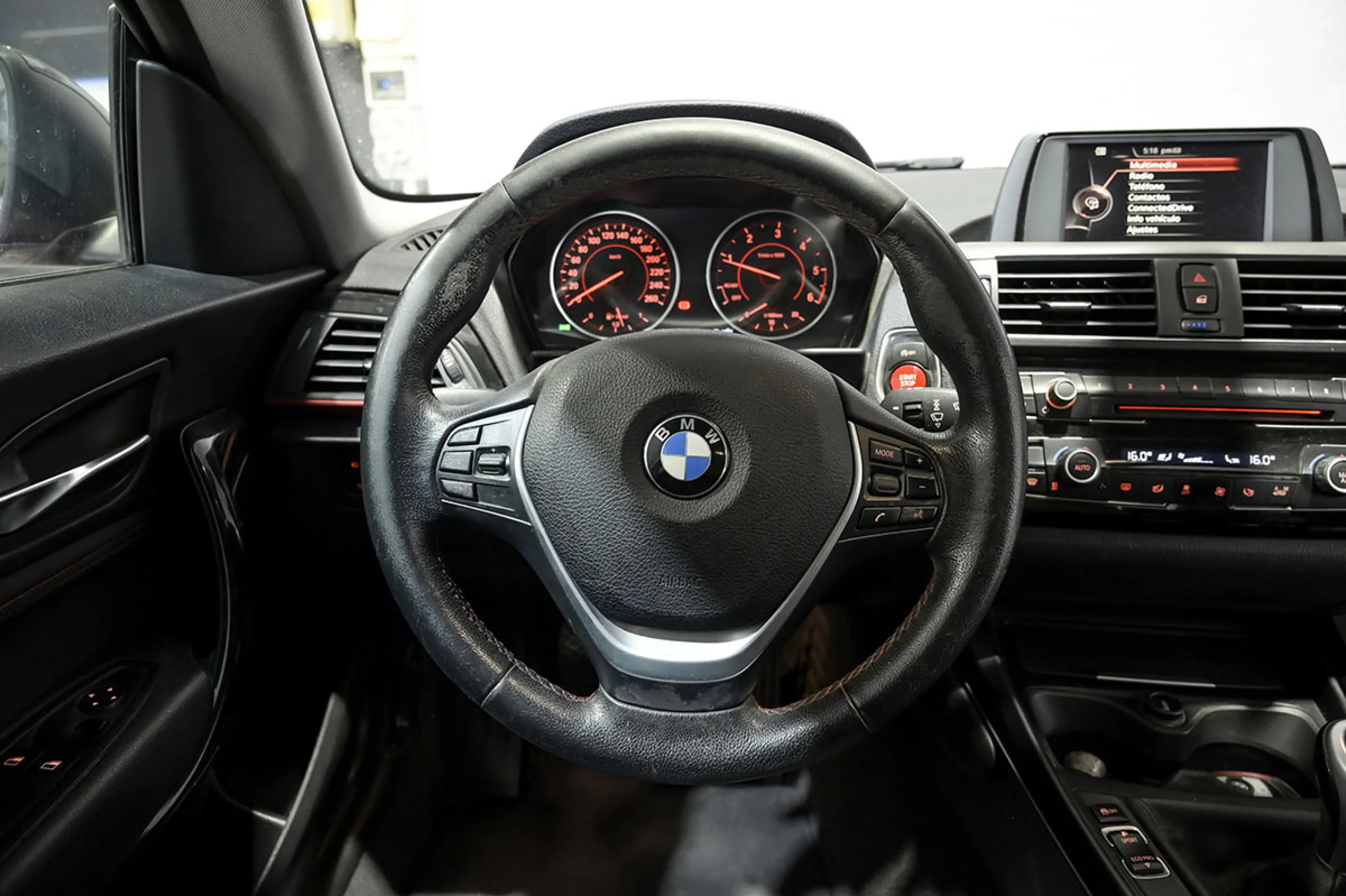 BMW 218 Serie 2 218d - Foto 28
