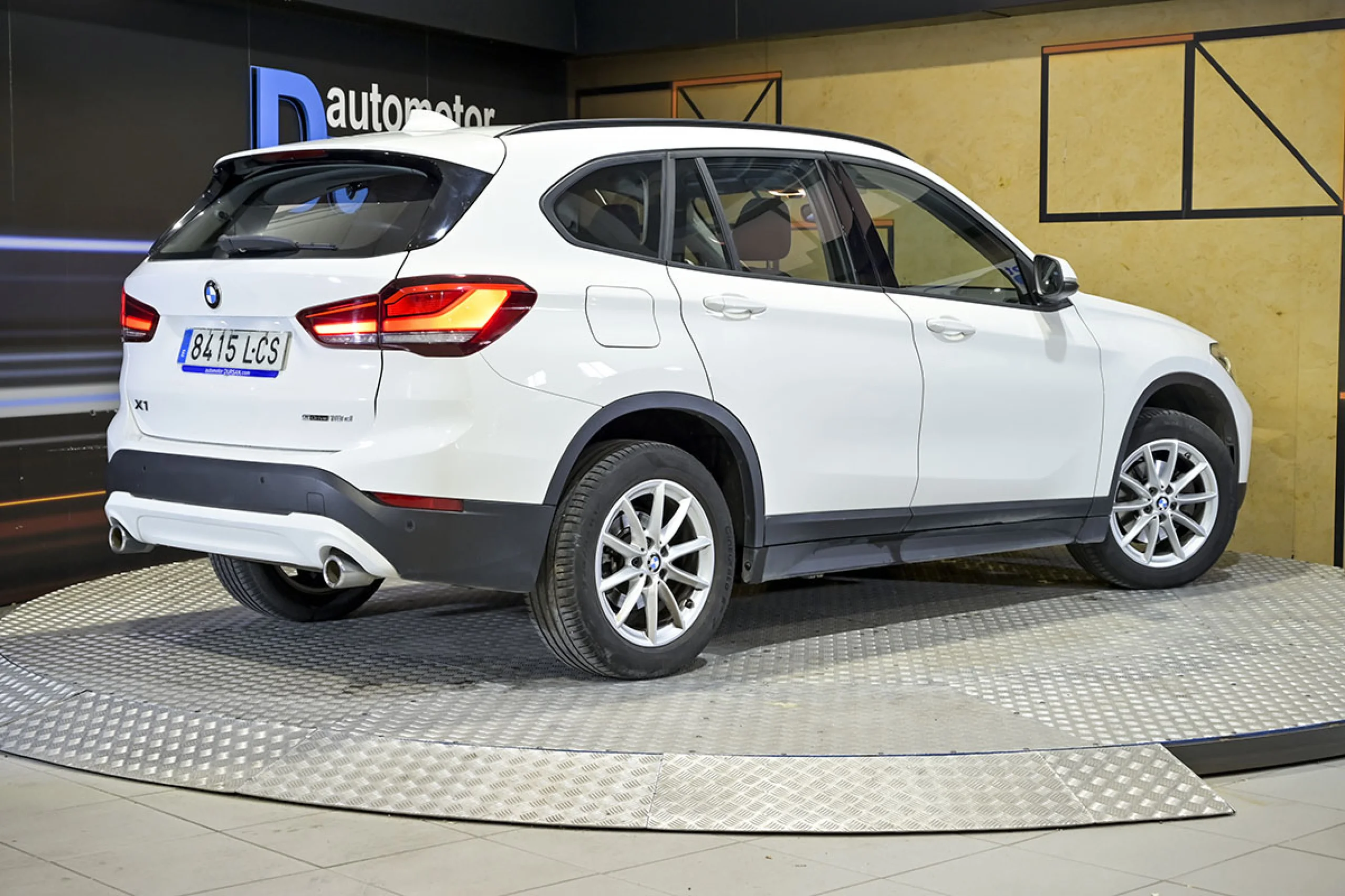 BMW X1 sDrive18dA Business - Foto 5