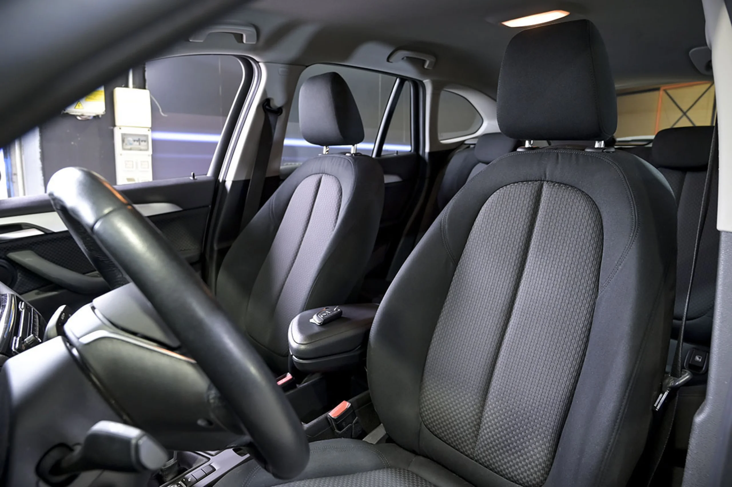 BMW X1 sDrive18dA Business - Foto 9