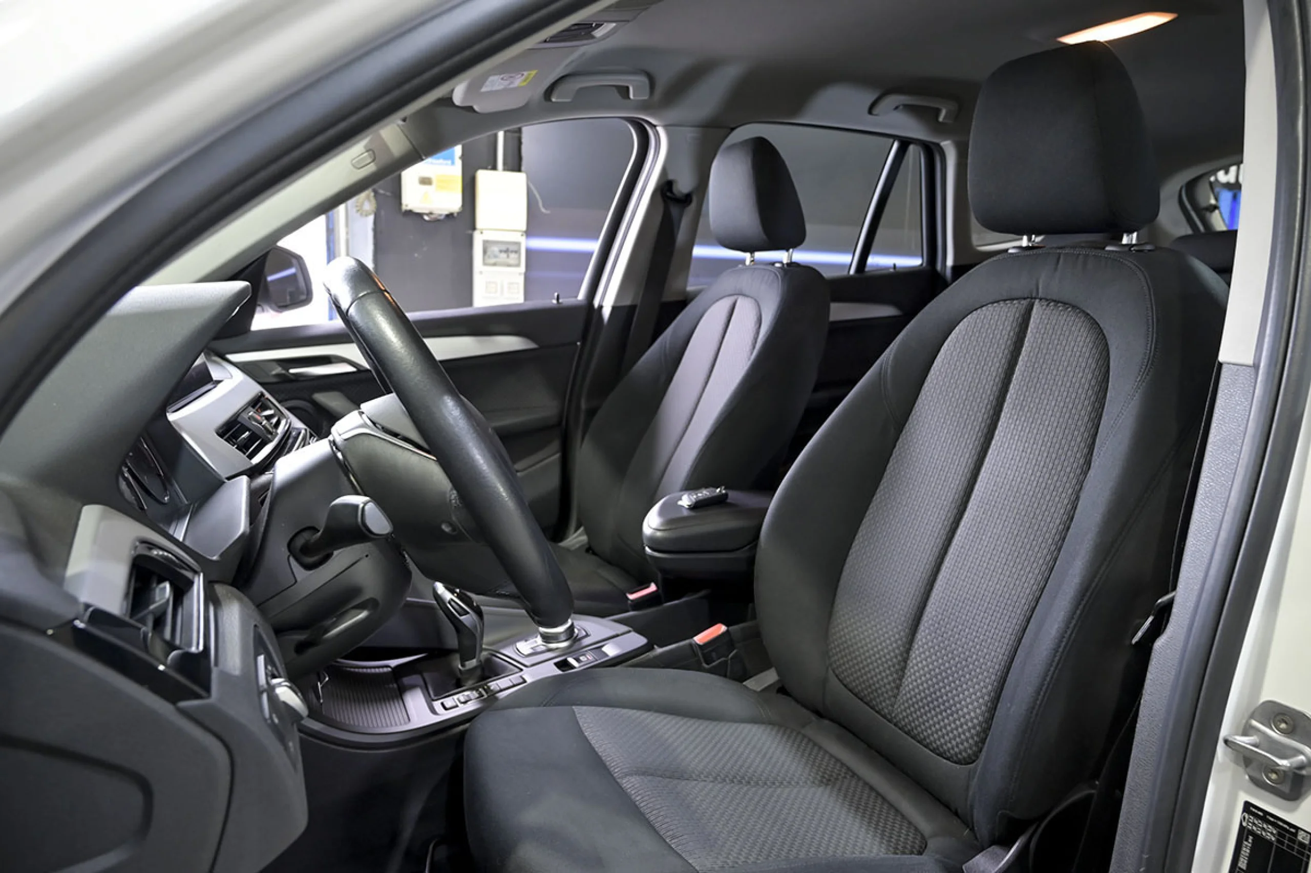 BMW X1 sDrive18dA Business - Foto 23