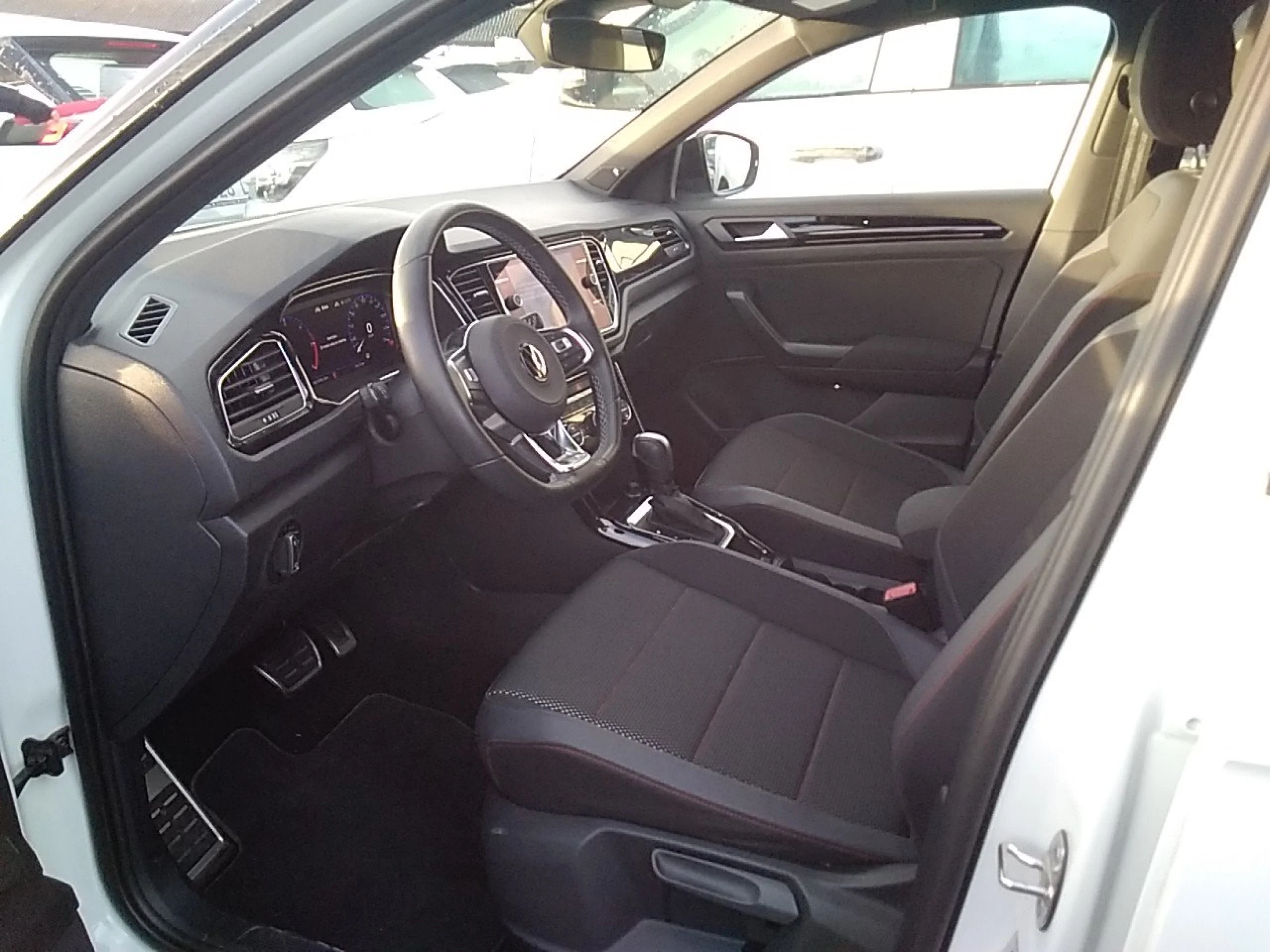 Volkswagen T-Roc Sport 2.0 TDI 110kW (150CV) DSG - Foto 7