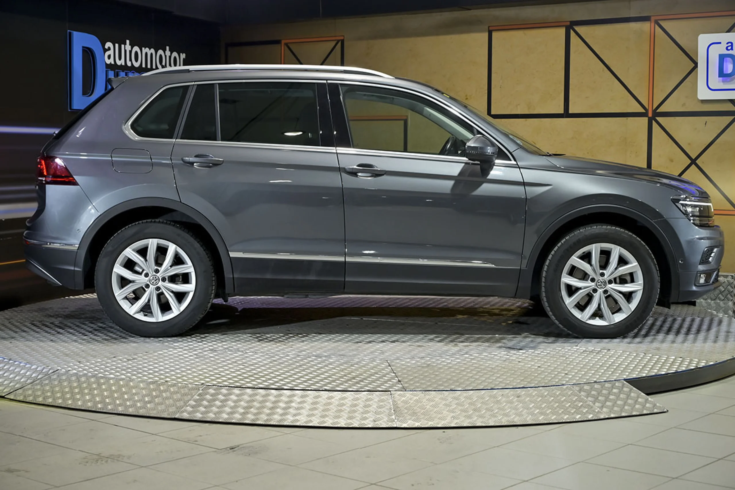 Volkswagen Tiguan Sport 2.0 TDI 140kW 190CV 4Motion DSG - Foto 4