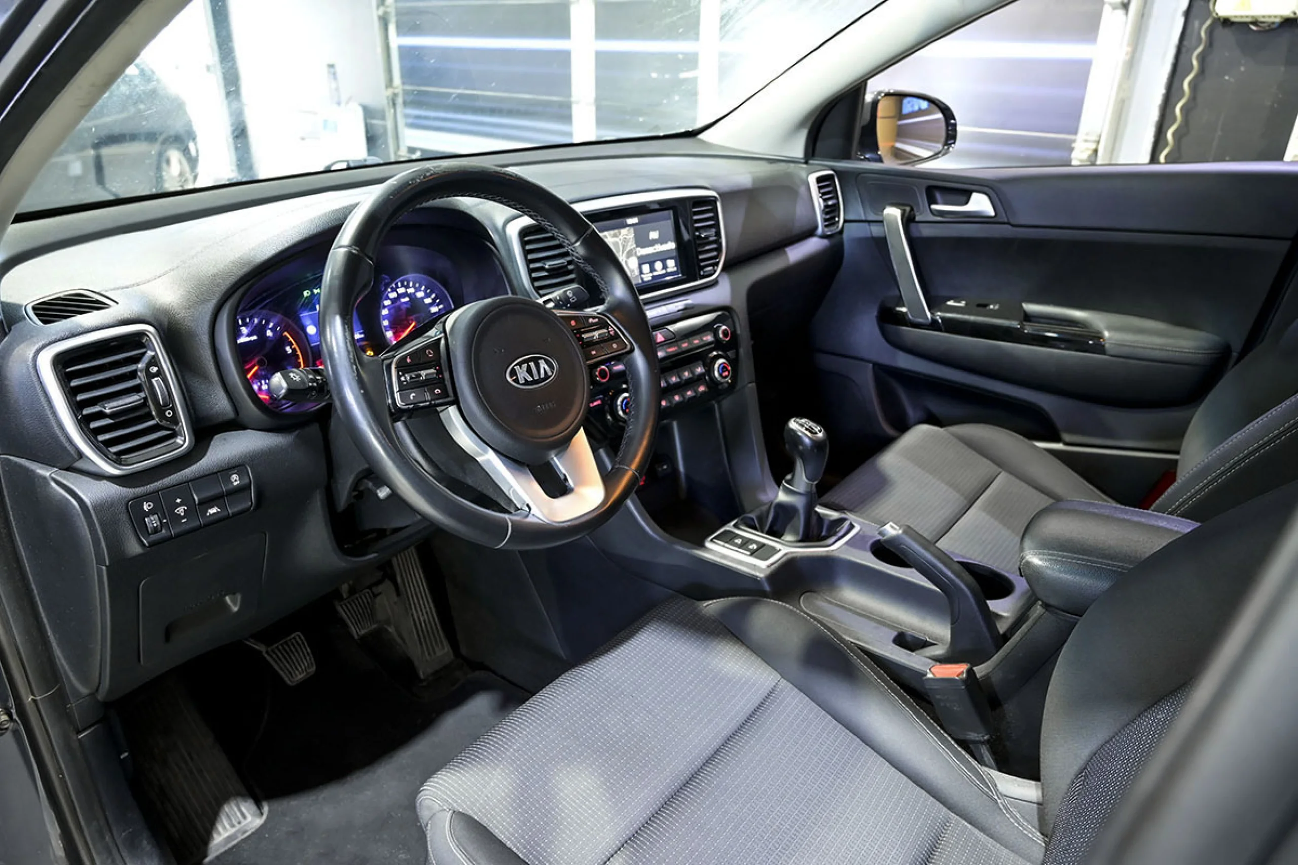 Kia Sportage 1.6 MHEV Drive 85kW 115CV 4x2 - Foto 6