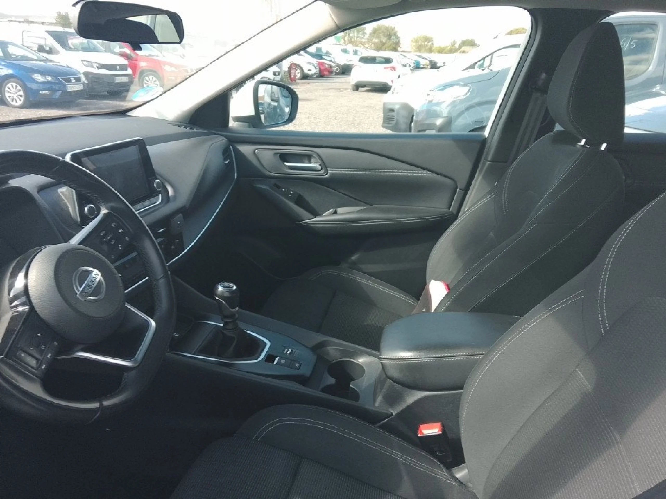 Nissan Qashqai DIG-T 103kW (140CV) mHEV 4x2 Acenta - Foto 7