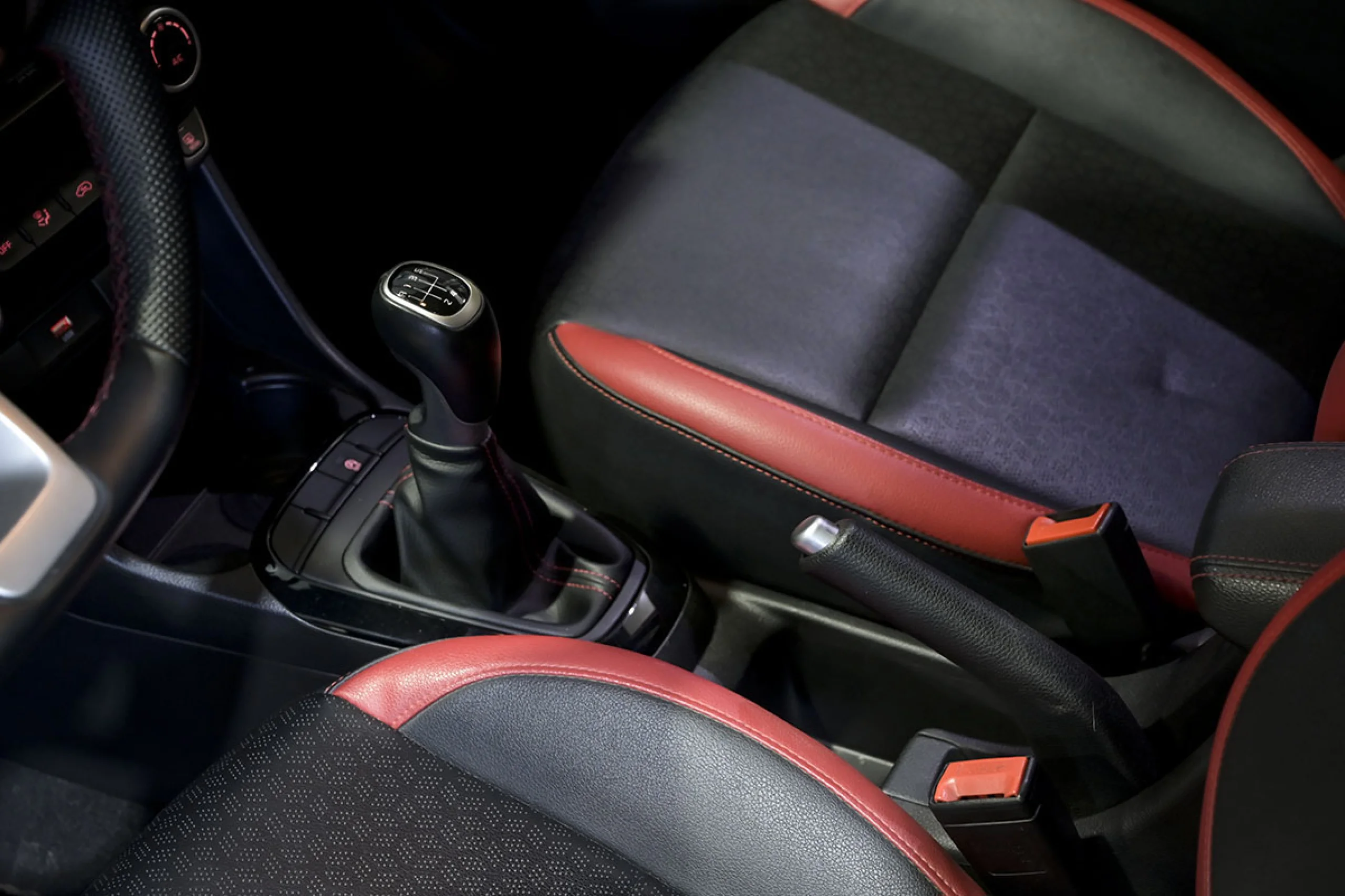 Kia Picanto 1.0 TGDi 74kW 100CV GT Line - Foto 29