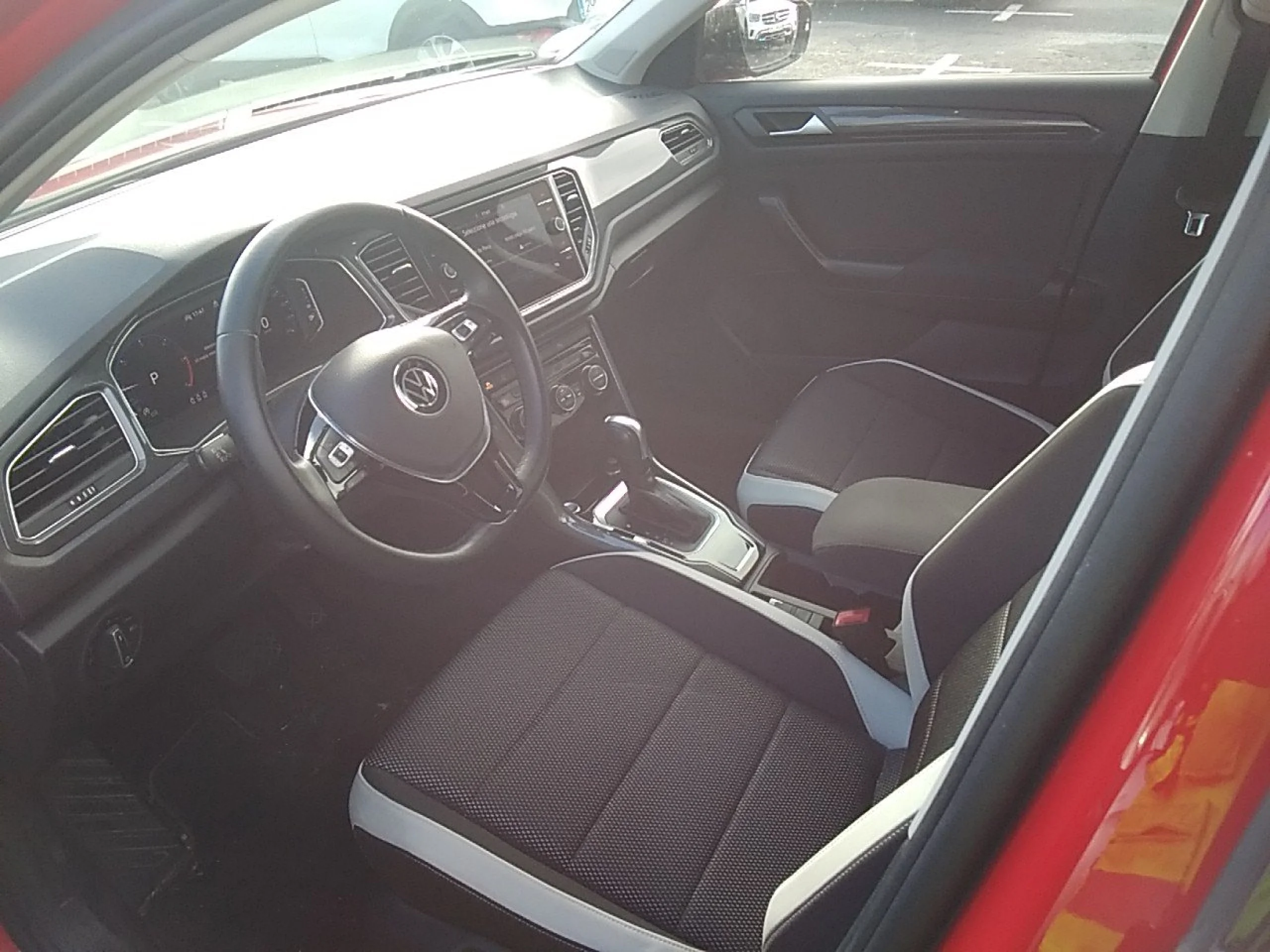 Volkswagen T-Roc Sport 2.0 TDI 110kW (150CV) DSG - Foto 7