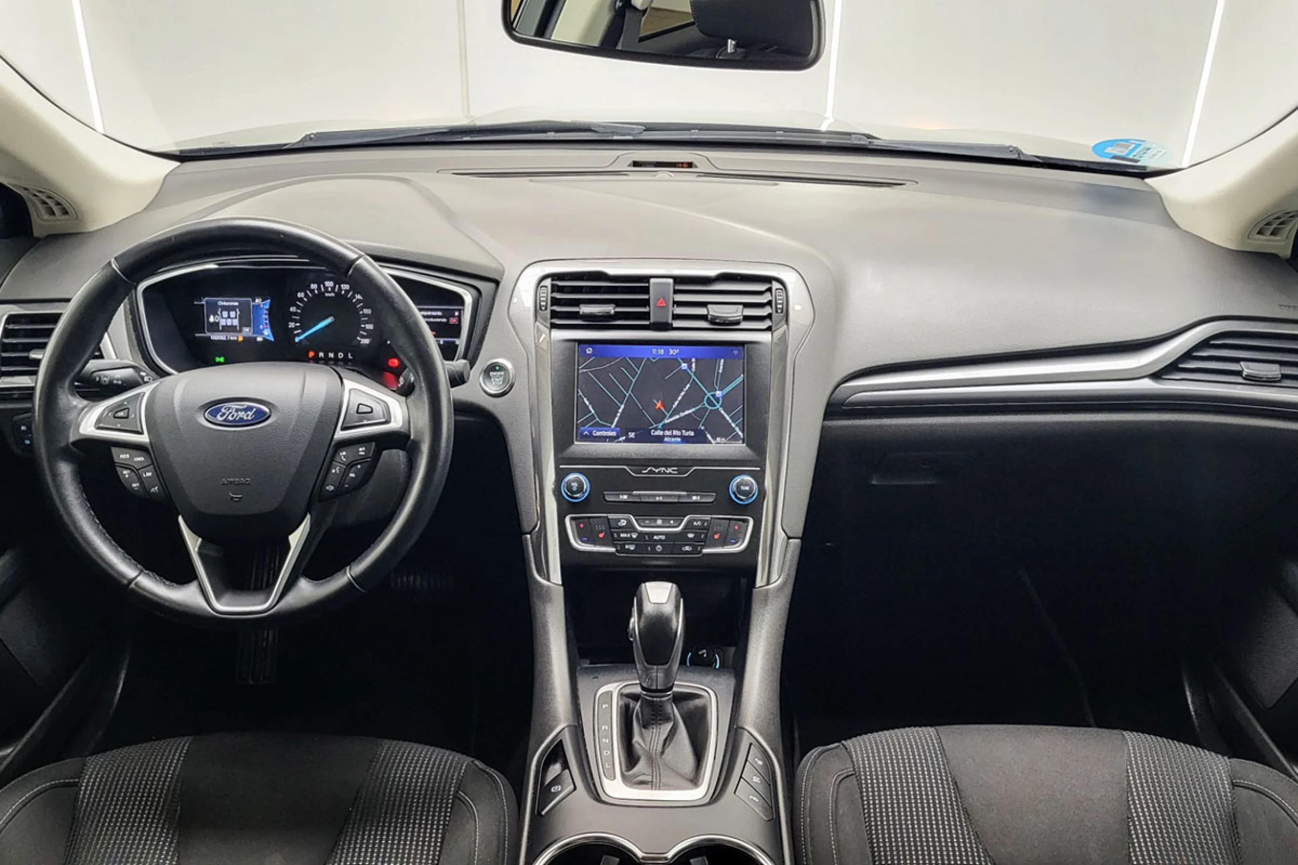 Ford Mondeo 2.0 Hibrido 138kW 187CV Trend HEV Auto - Foto 8
