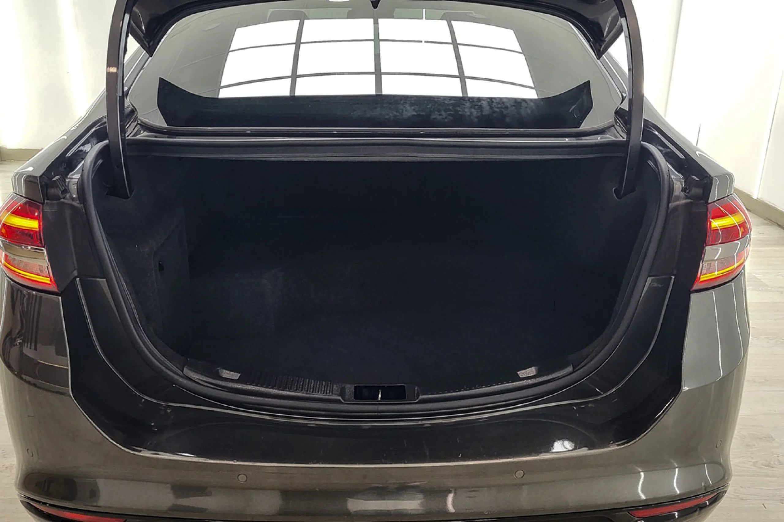 Ford Mondeo 2.0 Hibrido 138kW 187CV Trend HEV Auto - Foto 11