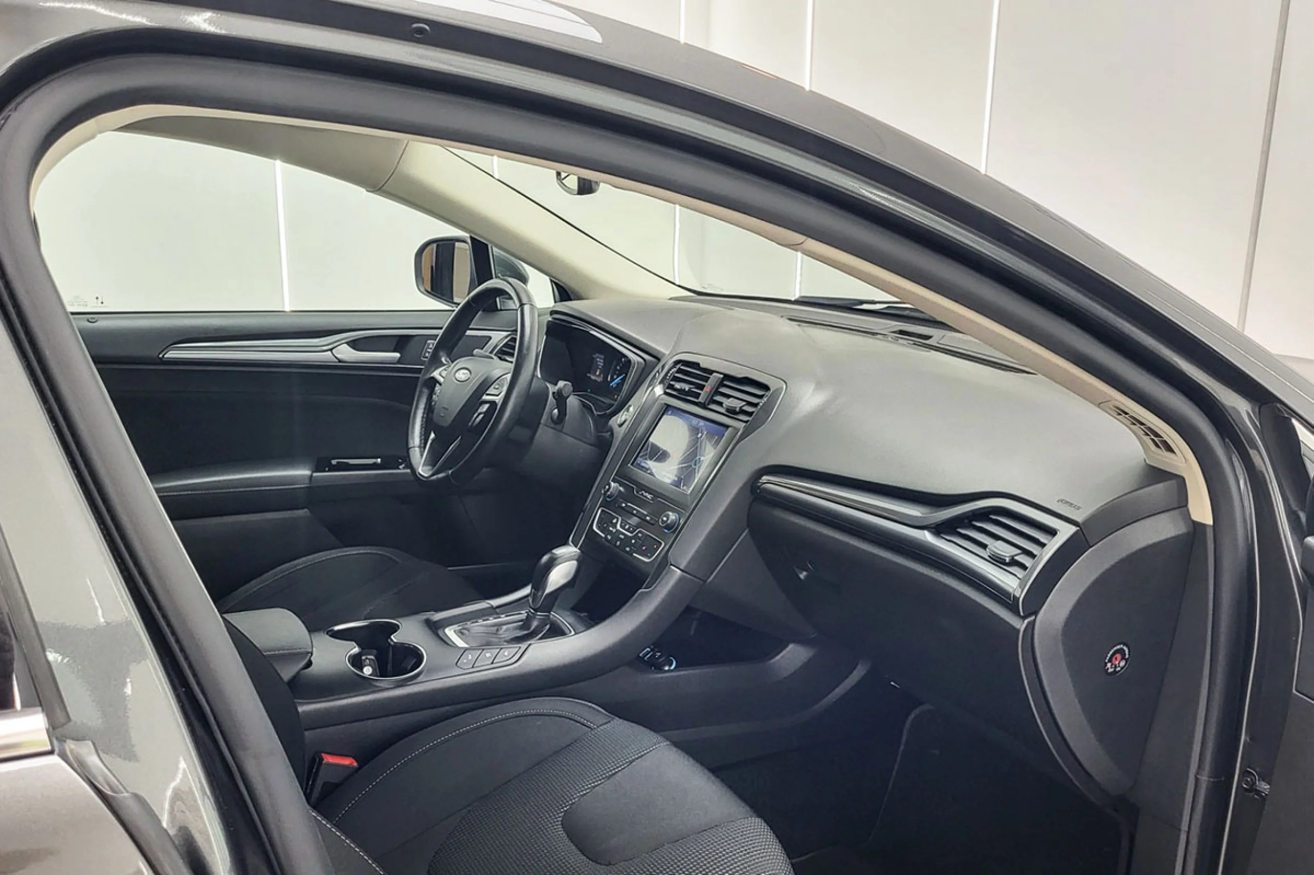 Ford Mondeo 2.0 Hibrido 138kW 187CV Trend HEV Auto - Foto 13