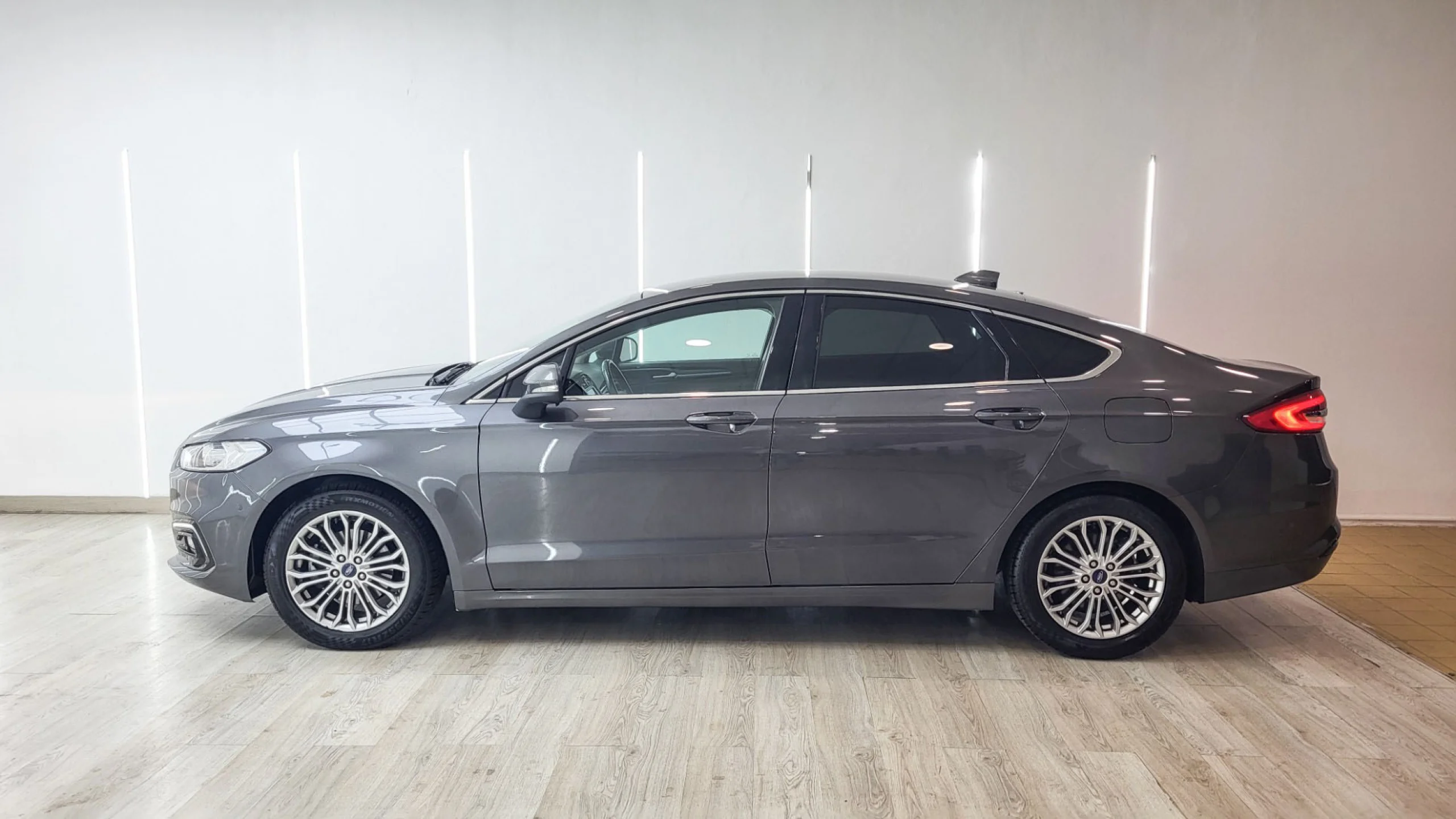Ford Mondeo 2.0 Hibrido 138kW 187CV Trend HEV Auto - Foto 14