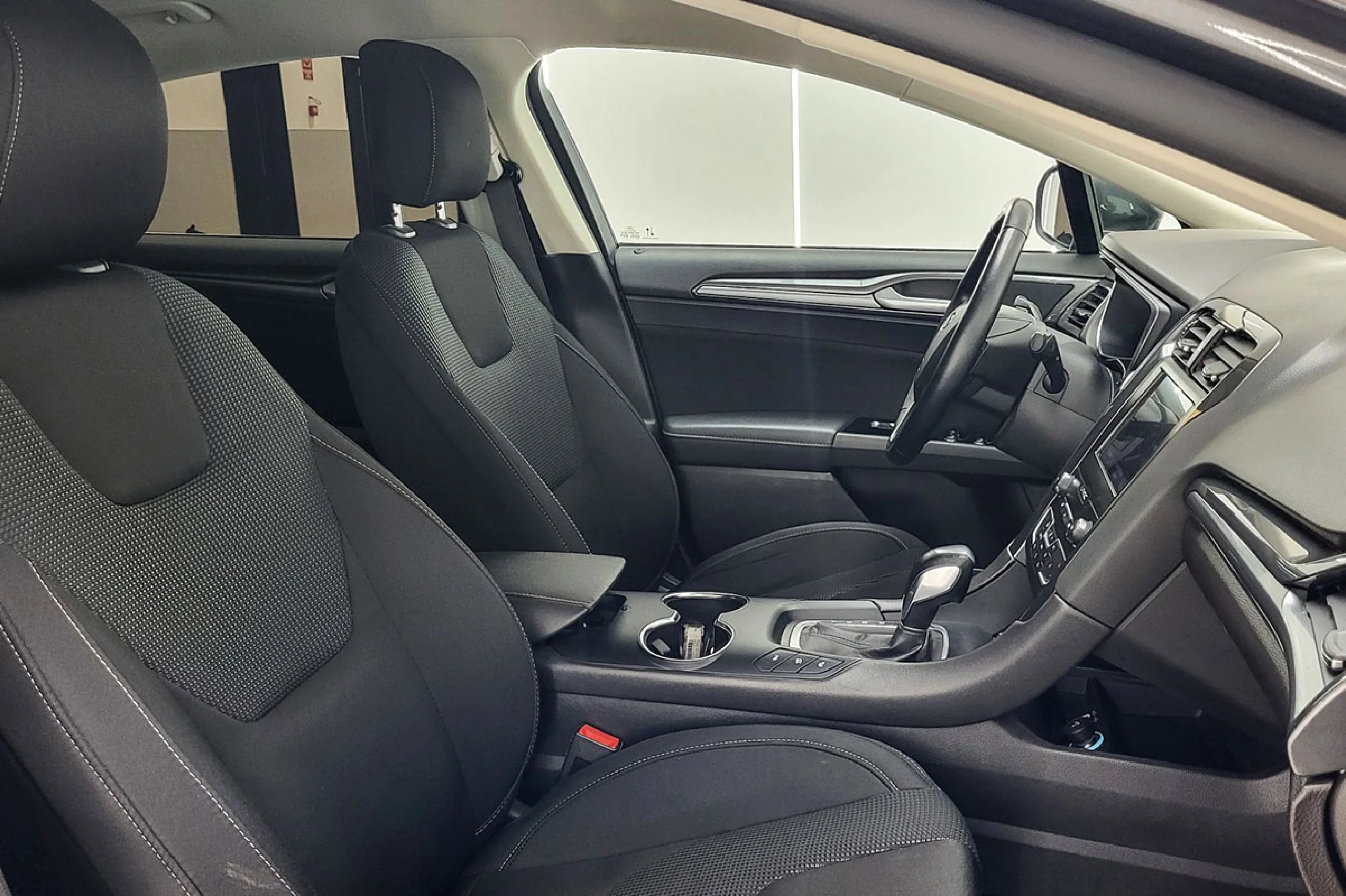 Ford Mondeo 2.0 Hibrido 138kW 187CV Trend HEV Auto - Foto 17