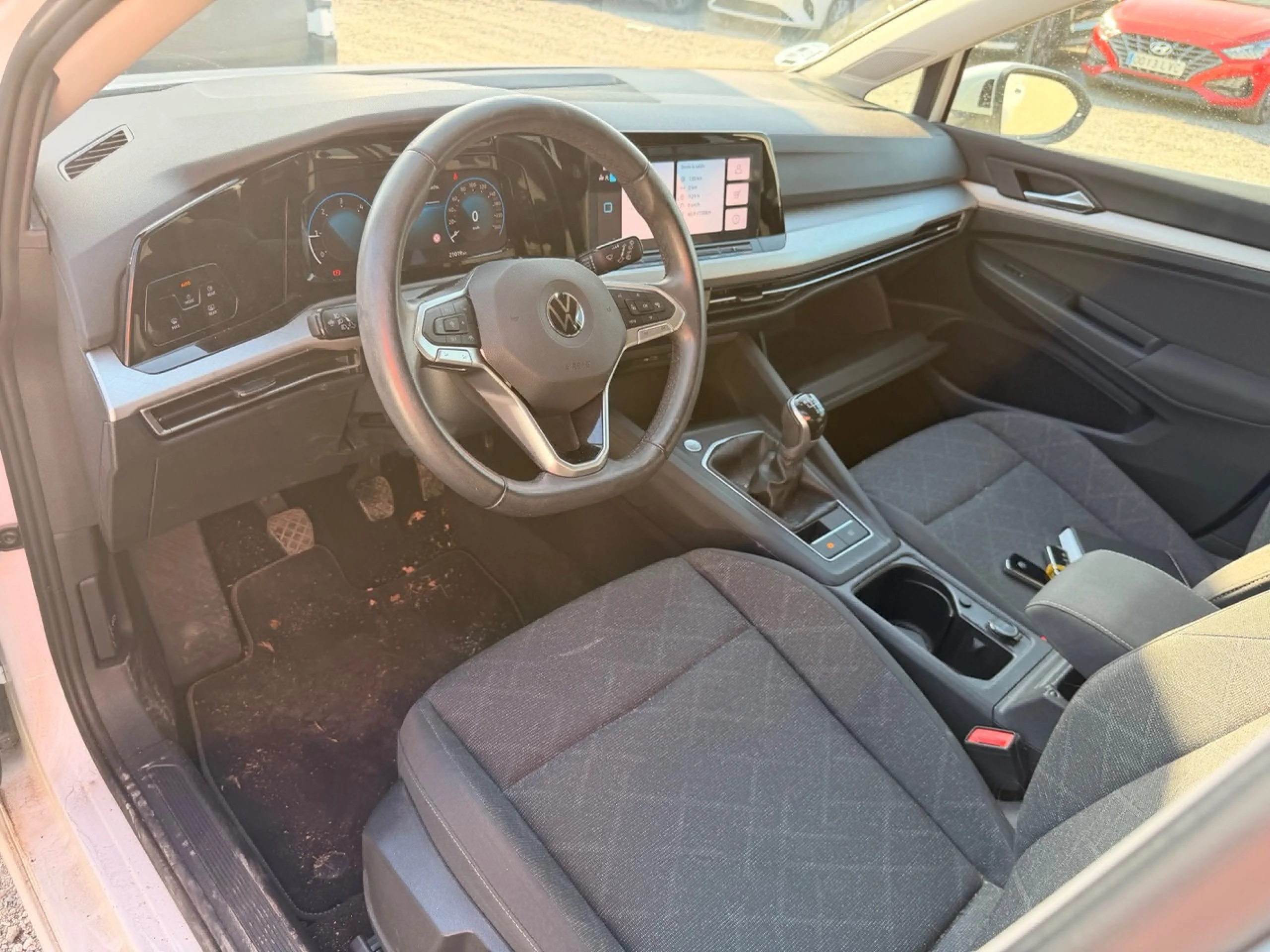 Volkswagen Golf Life 2.0 TDI 85kW (115CV) Variant - Foto 7