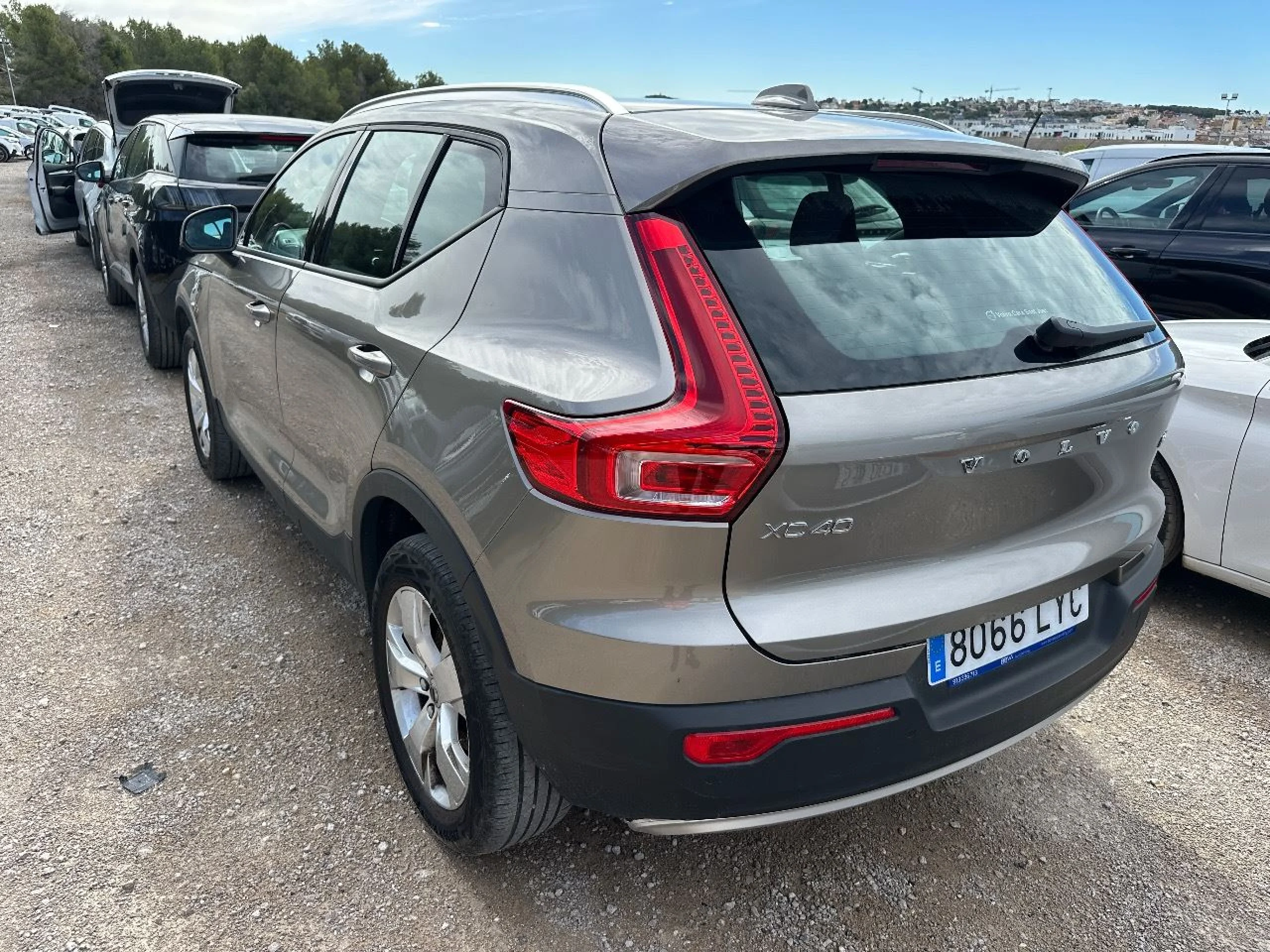 Volvo XC 40 XC40 2.0 B3 G Momentum Pro Auto - Foto 6
