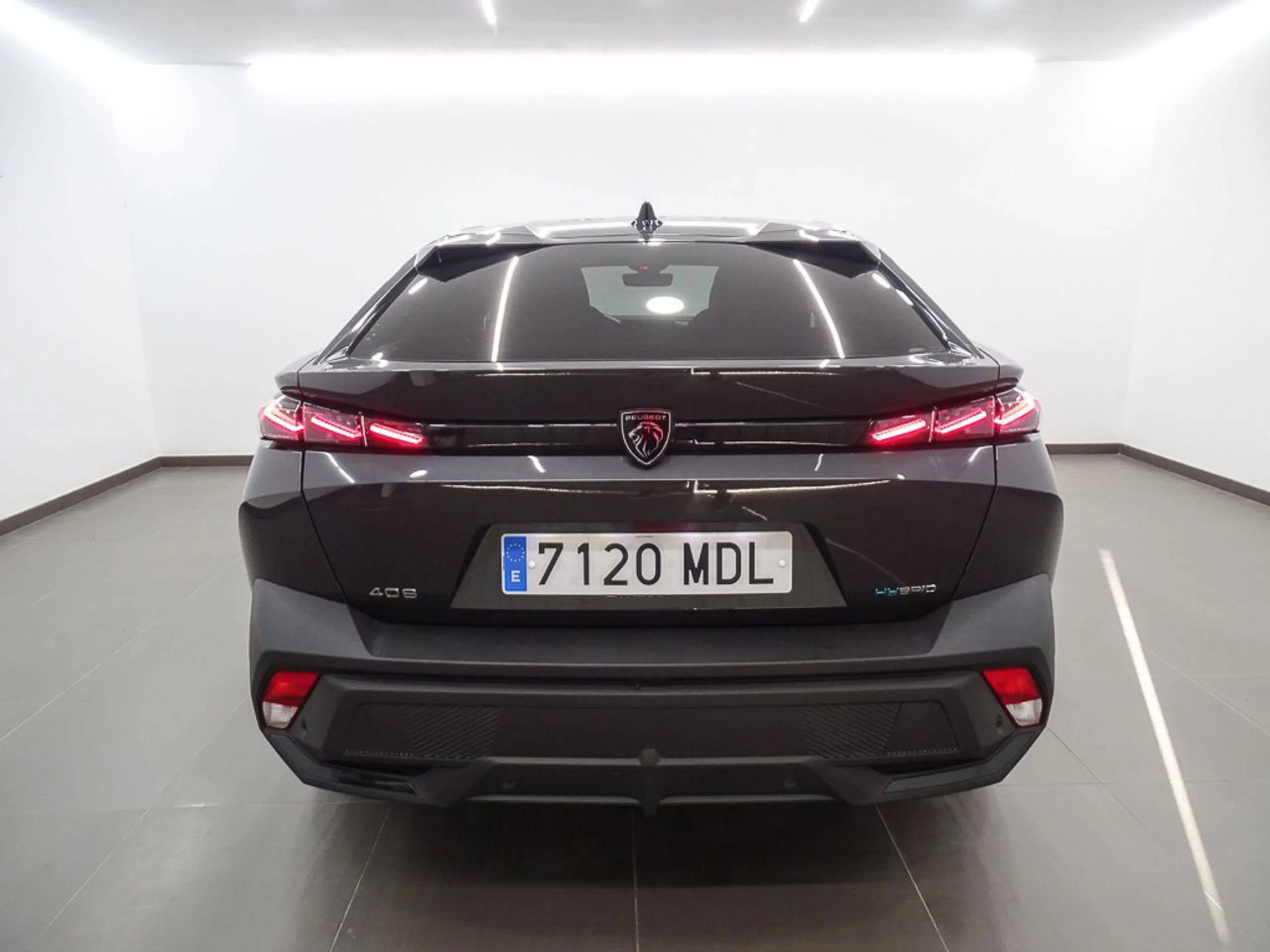 Peugeot 408 408 GT PHEV 225 eEAT8 - Foto 12