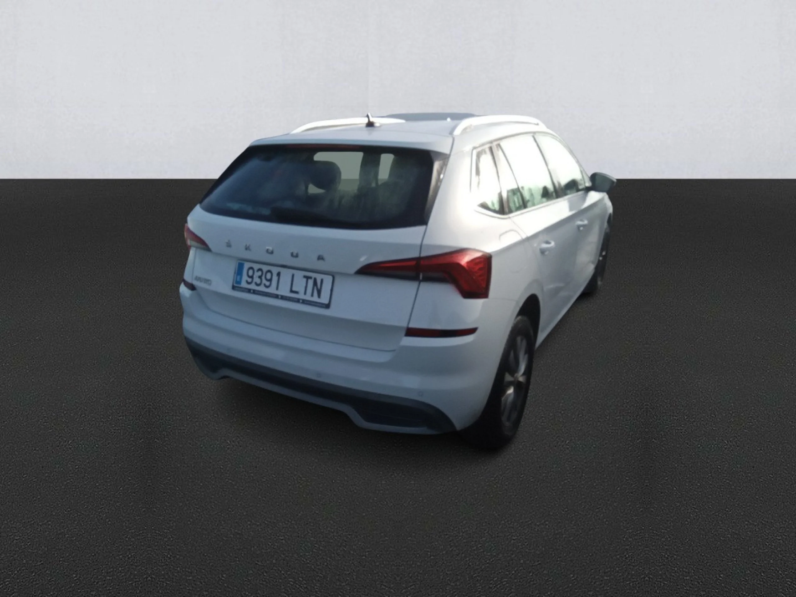 Skoda Kamiq 1.0 TSI 81kW (110CV) DSG Ambition - Foto 4