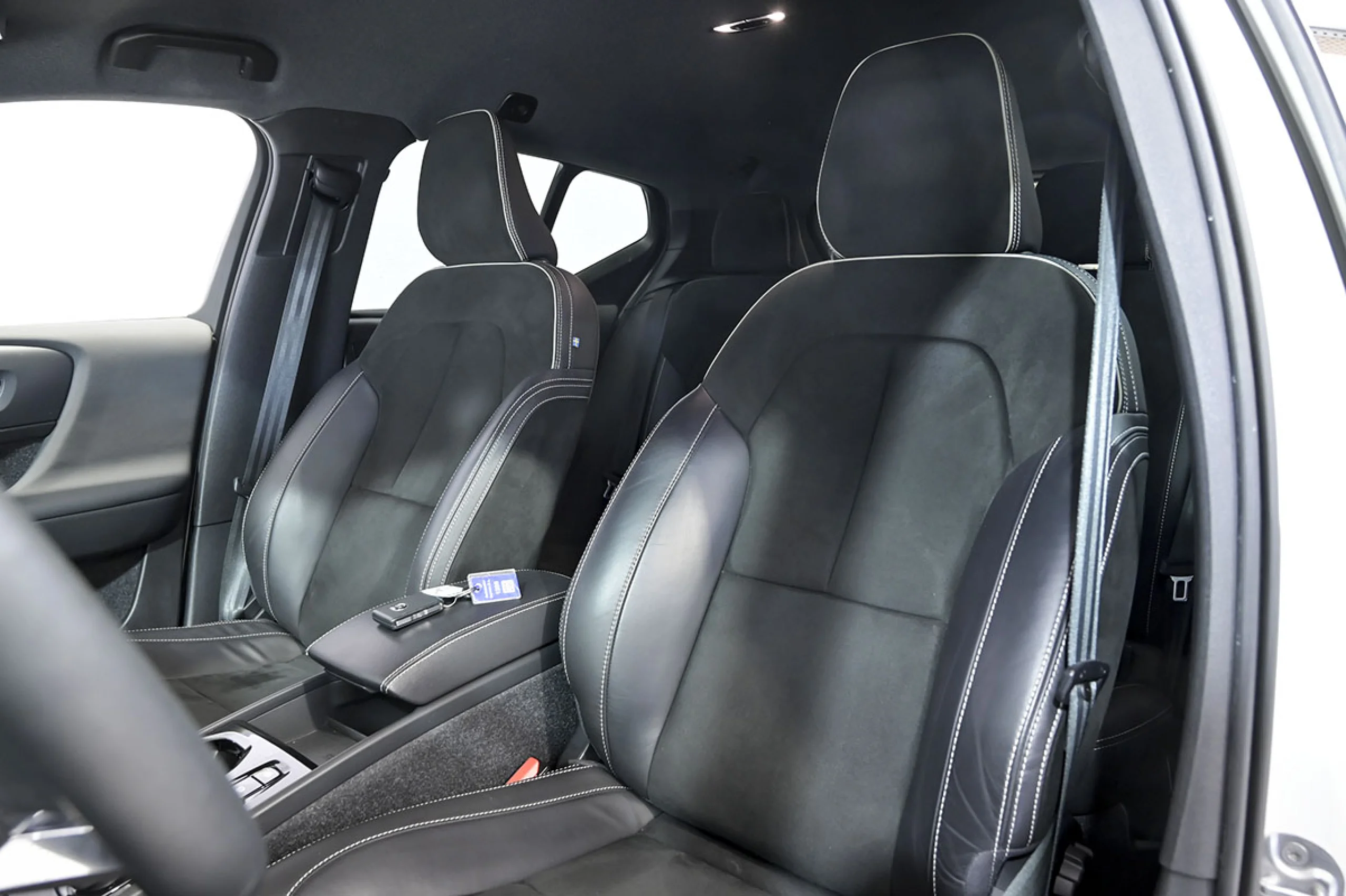 Volvo XC 40 XC40 1.5 T5 Twin Recharge RDesign Auto - Foto 9