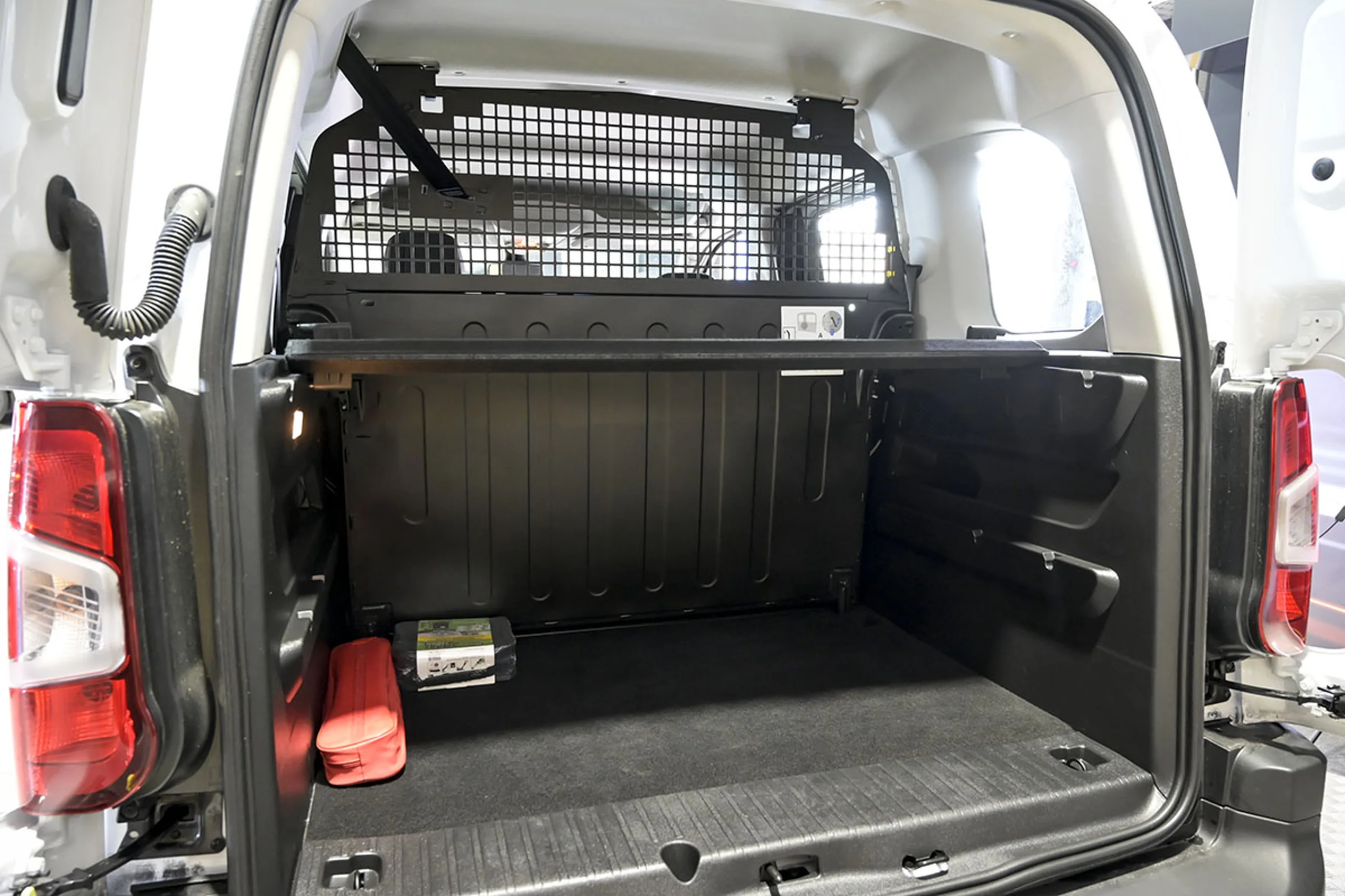 Peugeot Rifter Active Pack Business Std. BlueHDi 100 - Foto 12