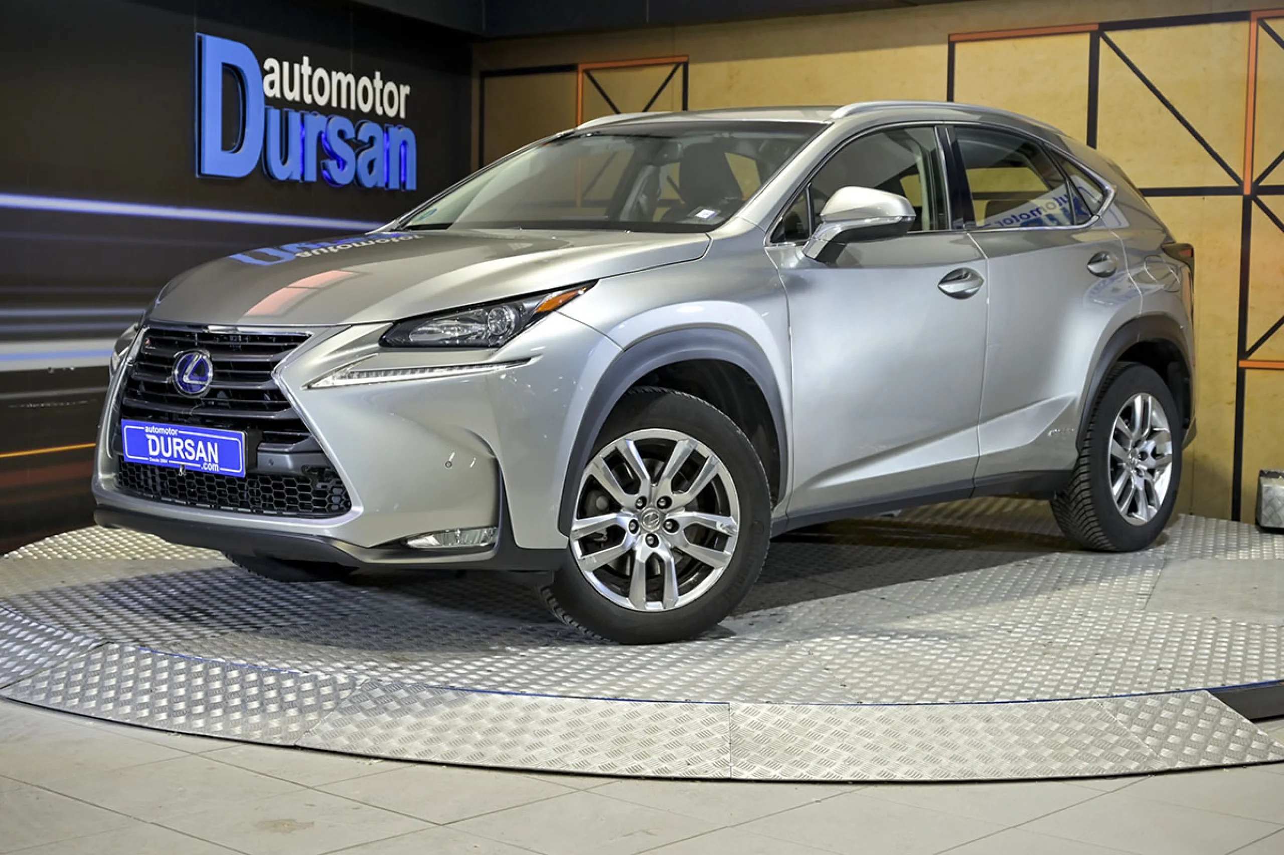 Lexus NX 300h NX 2.5 300h Luxury 4WD - Foto 1