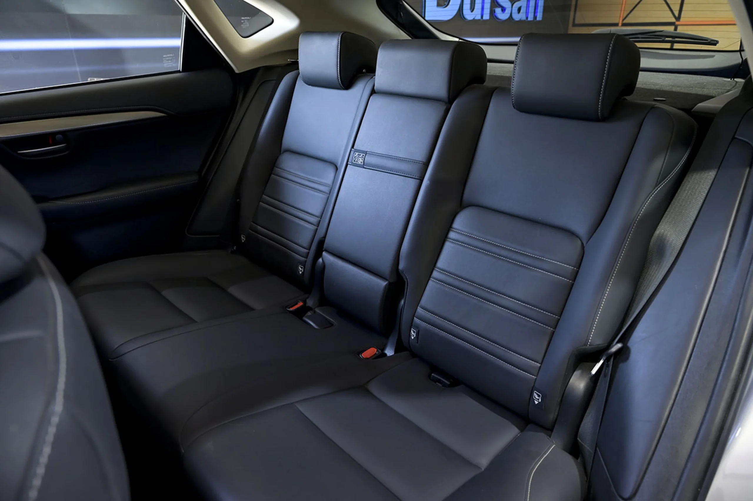 Lexus NX 300h NX 2.5 300h Luxury 4WD - Foto 17