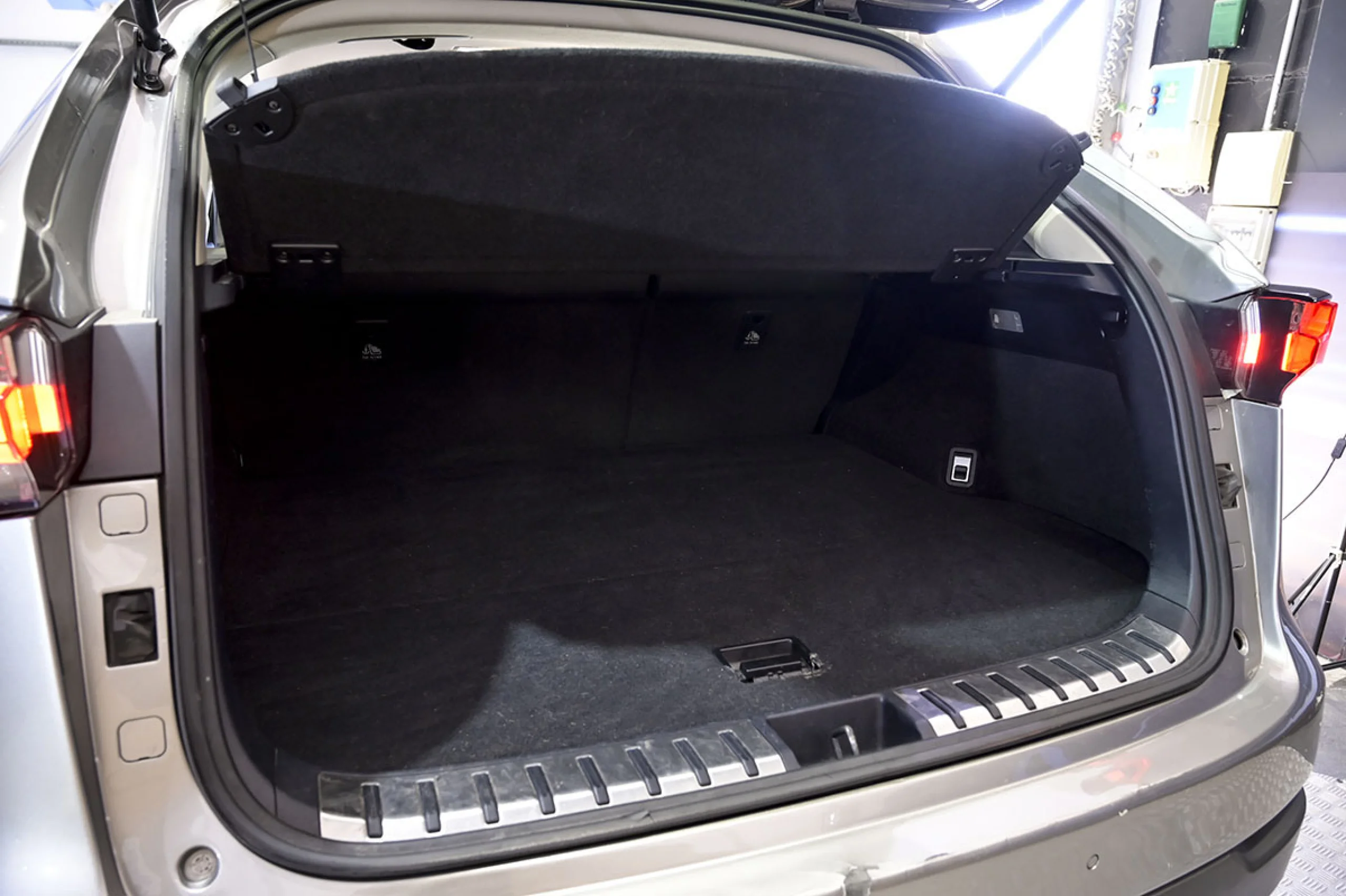 Lexus NX 300h NX 2.5 300h Luxury 4WD - Foto 13