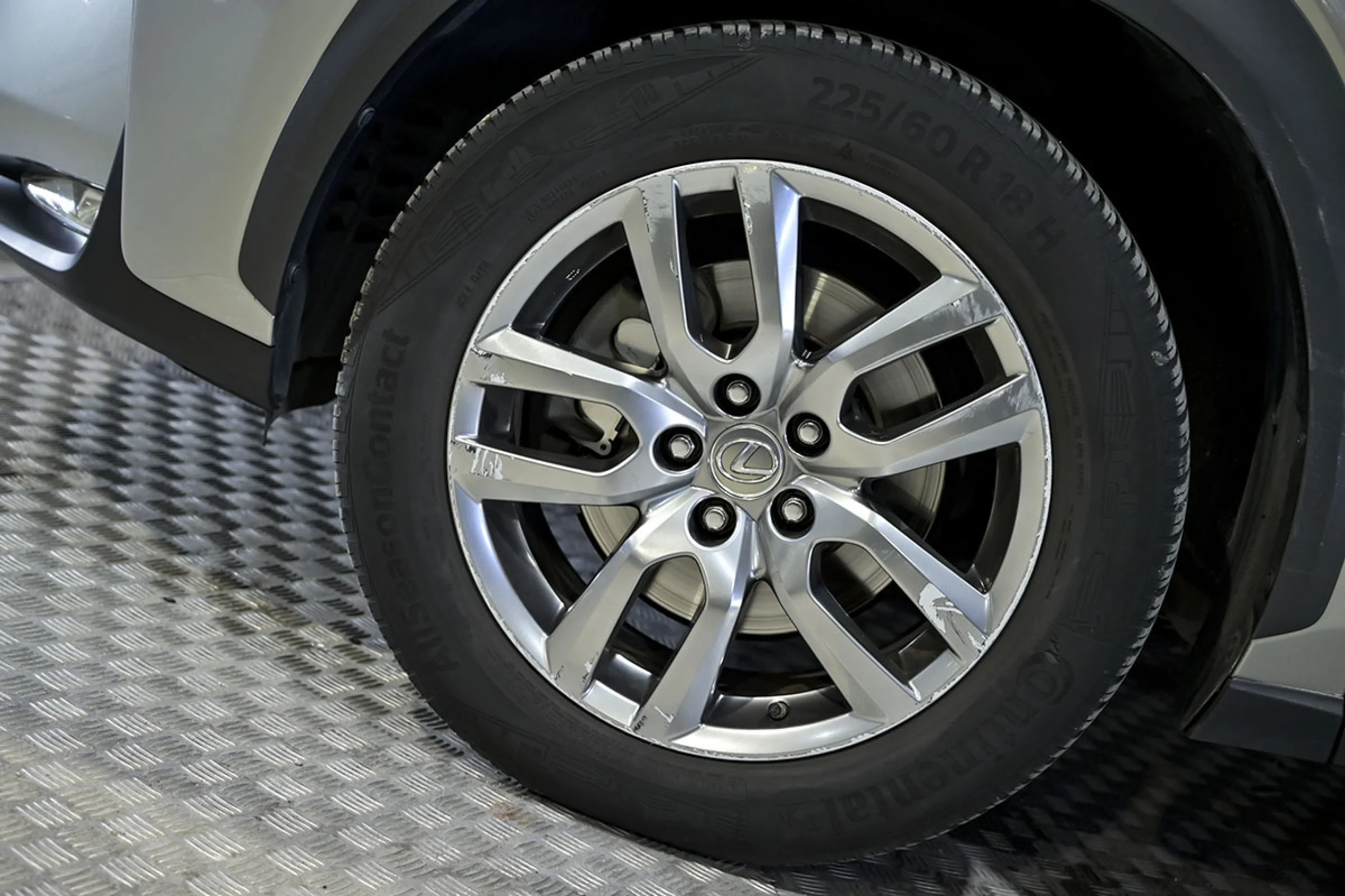 Lexus NX 300h NX 2.5 300h Luxury 4WD - Foto 14