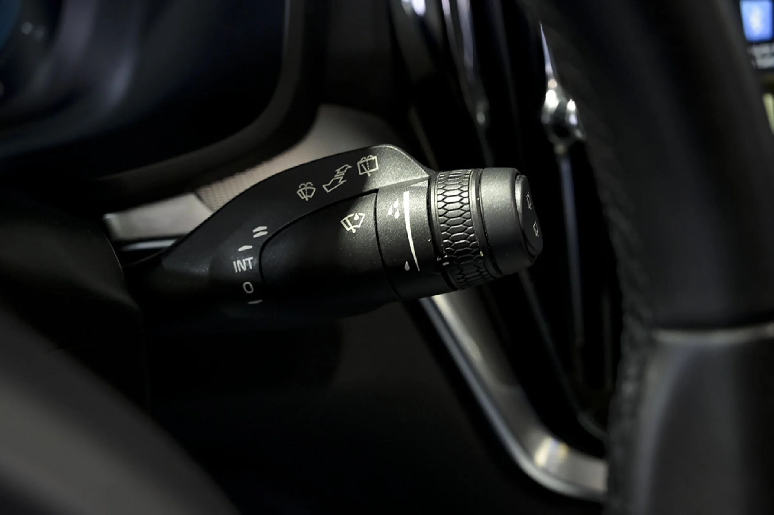 Volvo V60 2.0 B4 D Plus Dark Auto - Foto 27