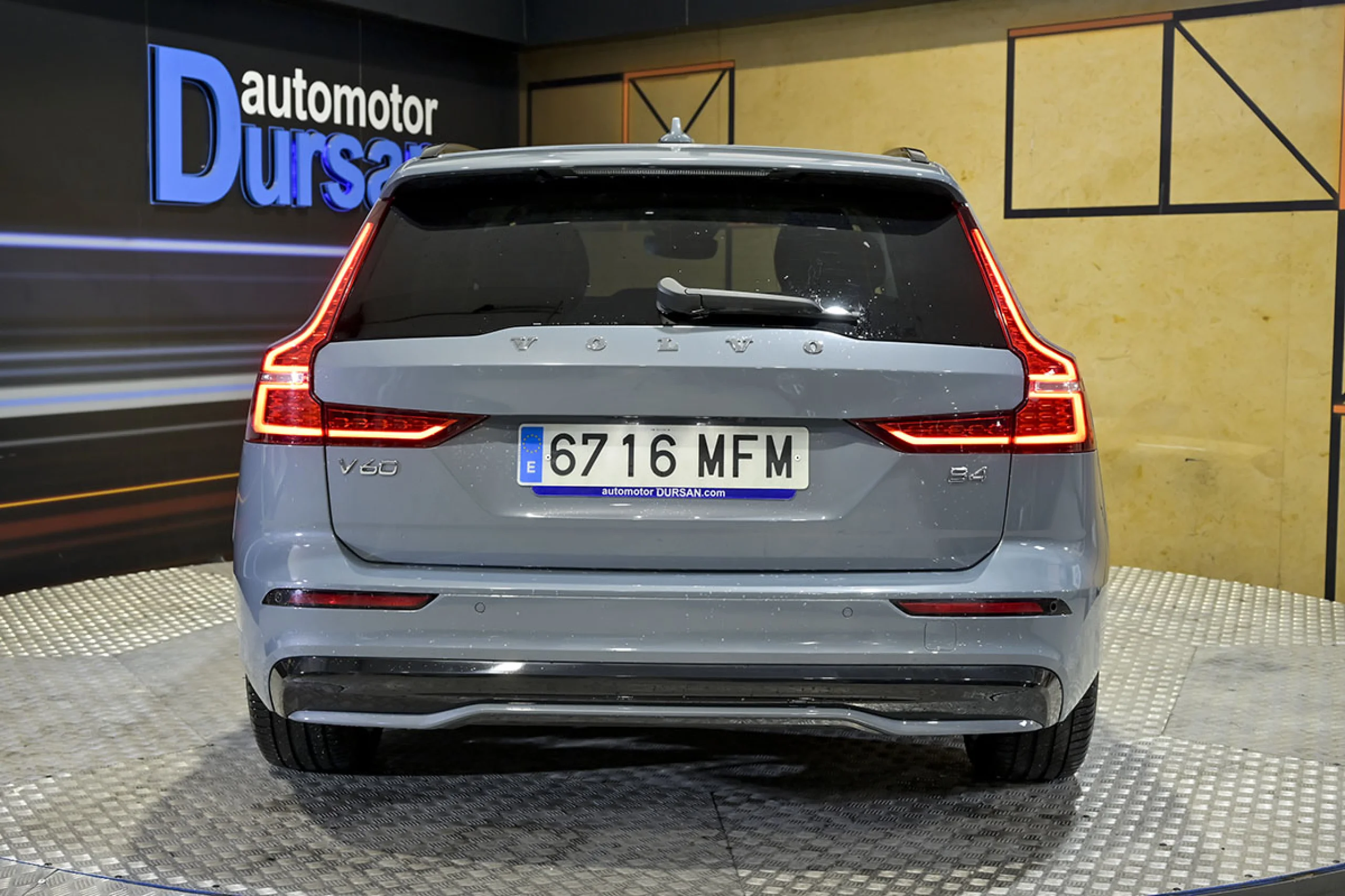 Volvo V60 2.0 B4 D Plus Dark Auto - Foto 12