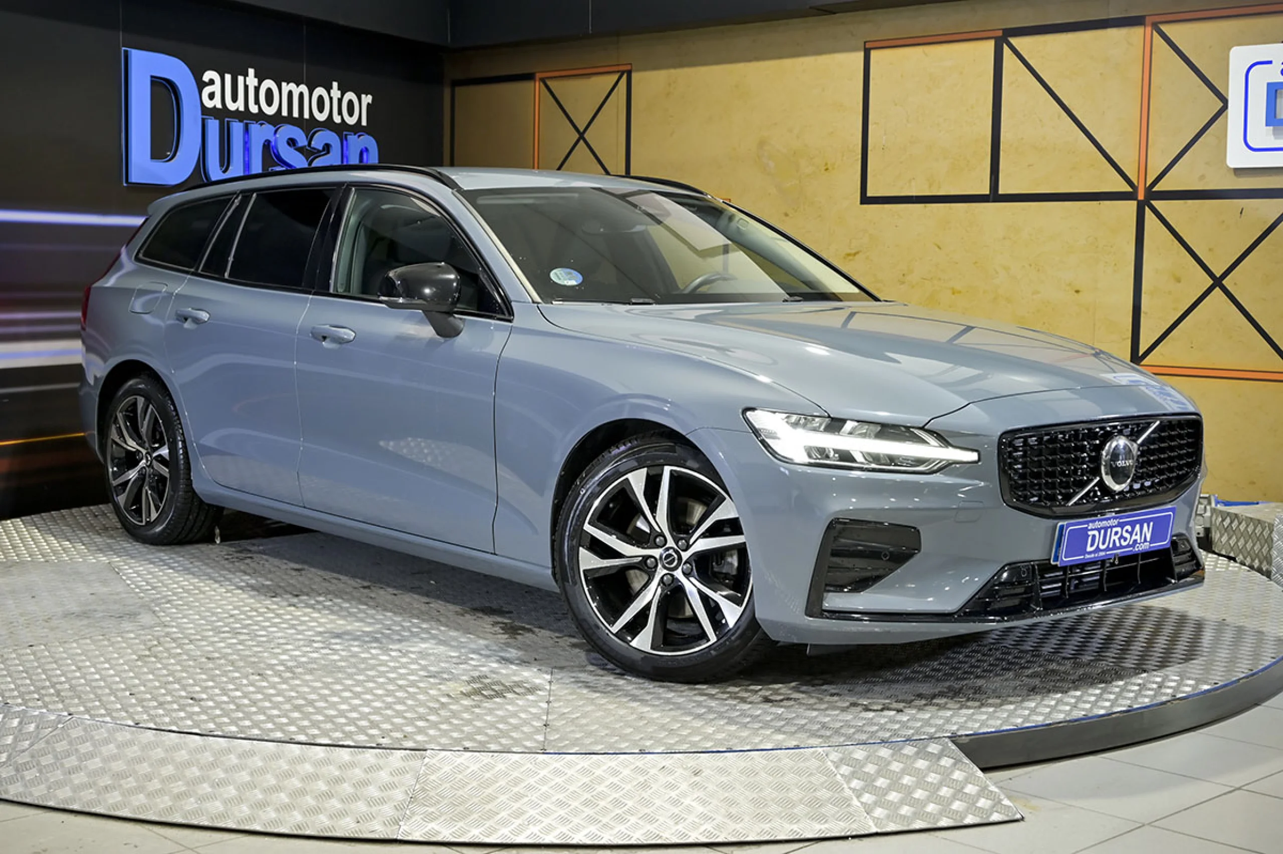 Volvo V60 2.0 B4 D Plus Dark Auto - Foto 3