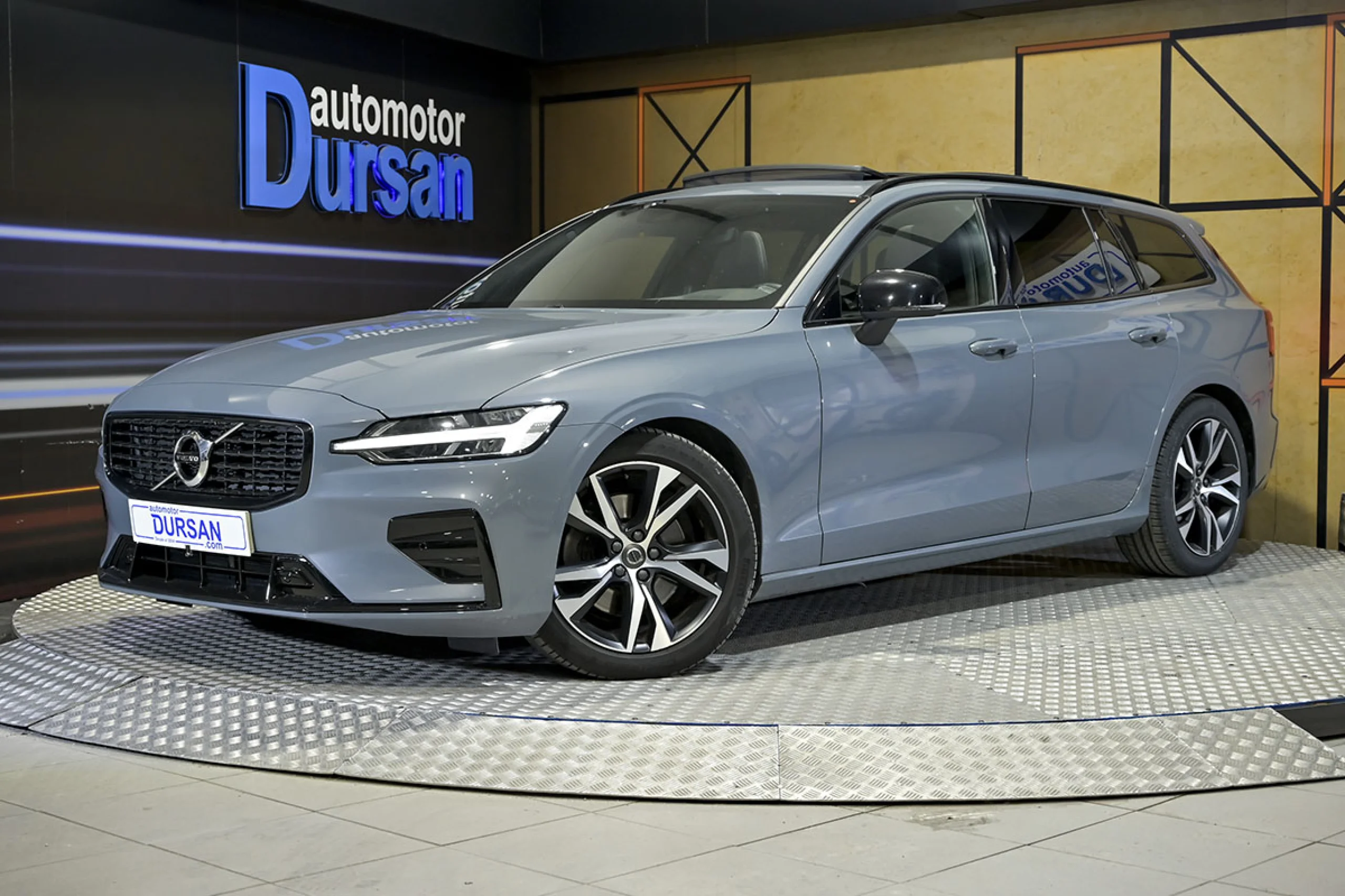 Volvo V60 2.0 B4 D RDesign Auto - Foto 1