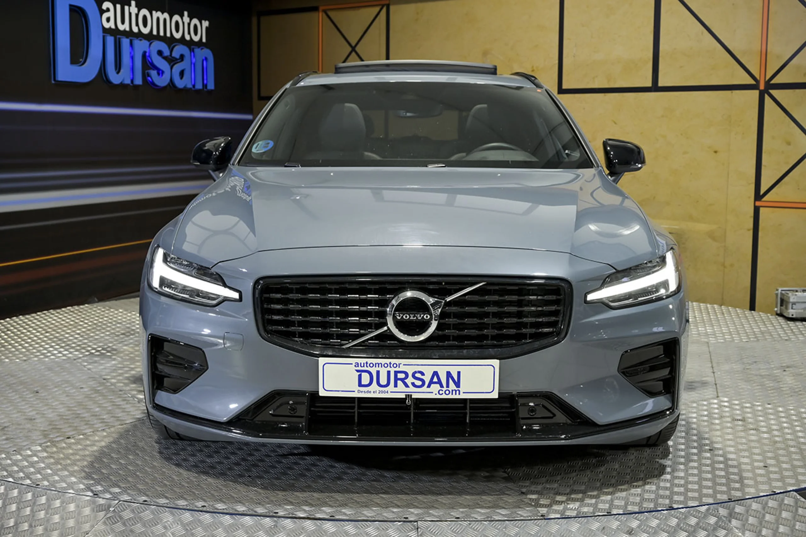 Volvo V60 2.0 B4 D RDesign Auto - Foto 2