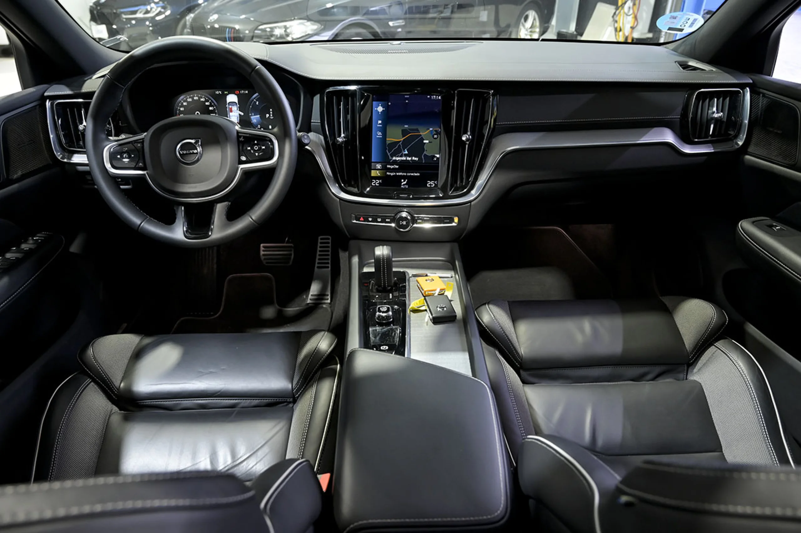 Volvo V60 2.0 B4 D RDesign Auto - Foto 7