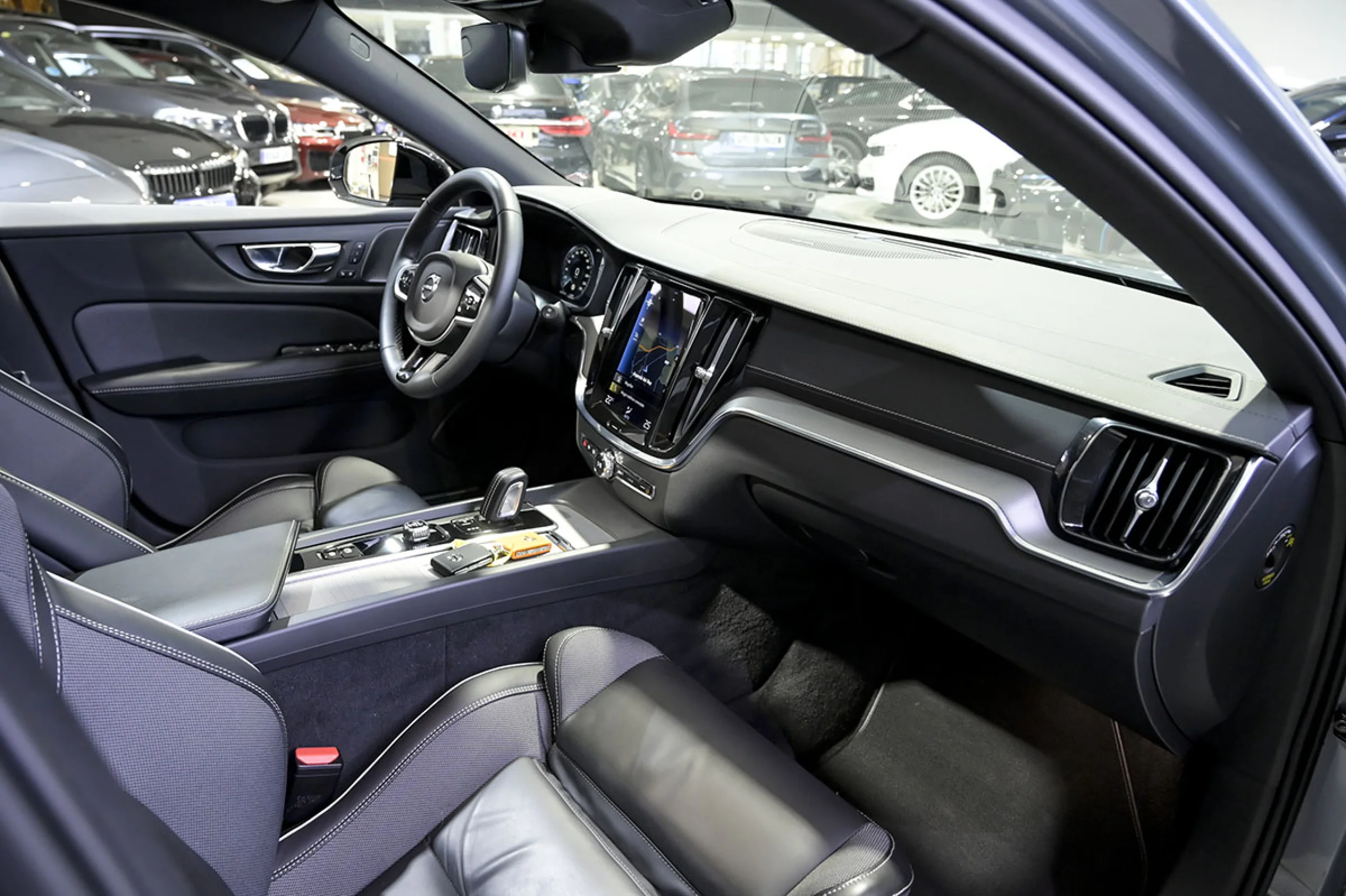 Volvo V60 2.0 B4 D RDesign Auto - Foto 29