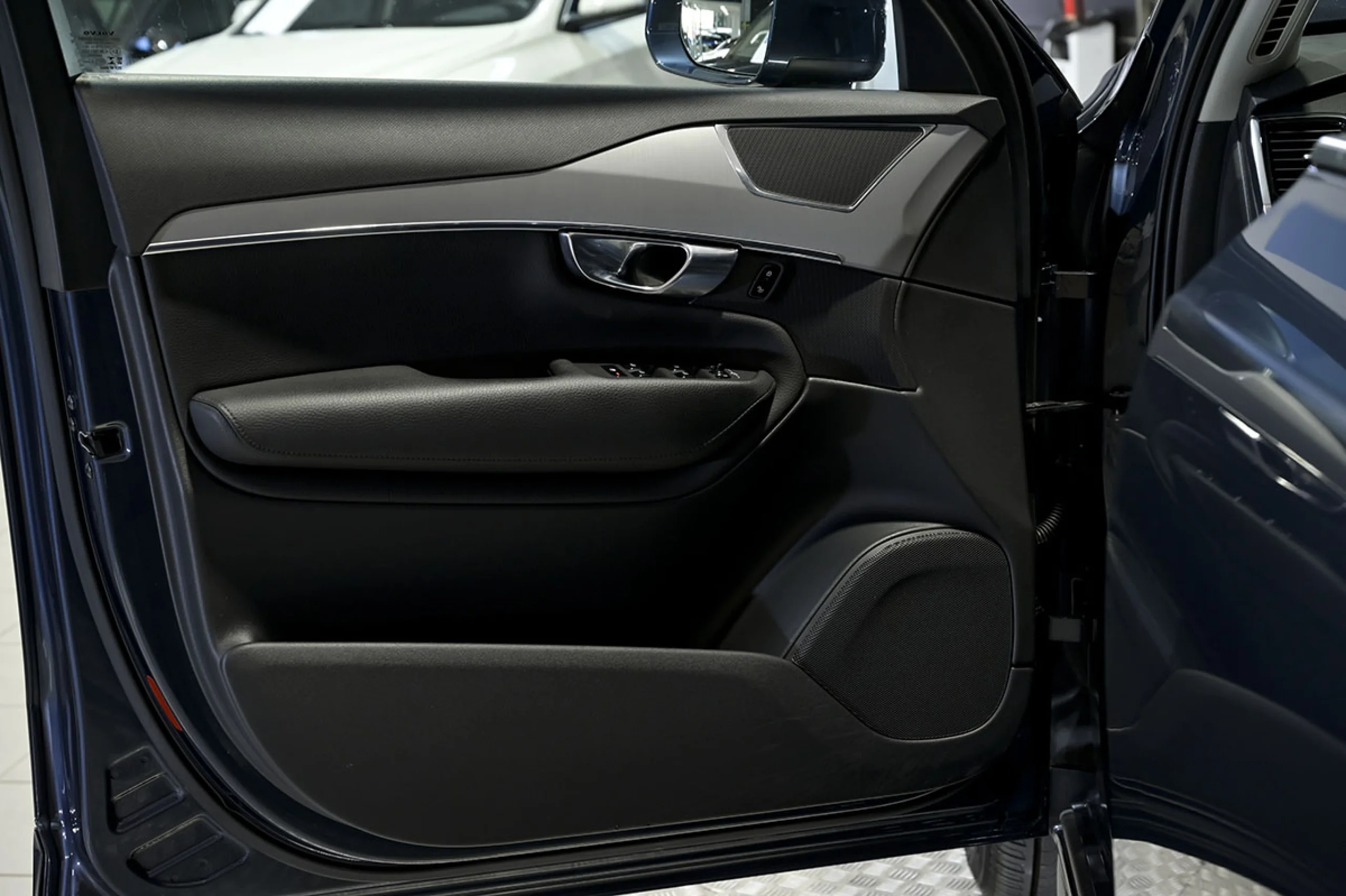 Volvo XC 90 XC90 2.0 B5 D AWD Momentum Pro Auto - Foto 29