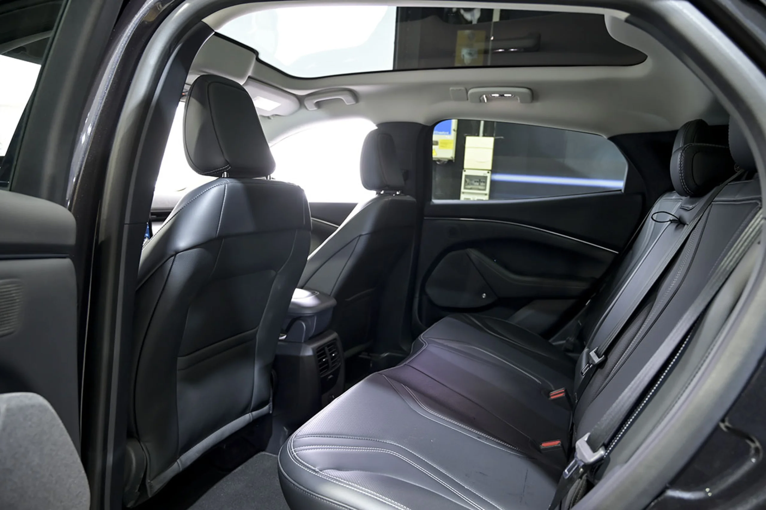 Ford MUSTANG MACH-E Premium AWD Rango Extendido 258kW - Foto 16