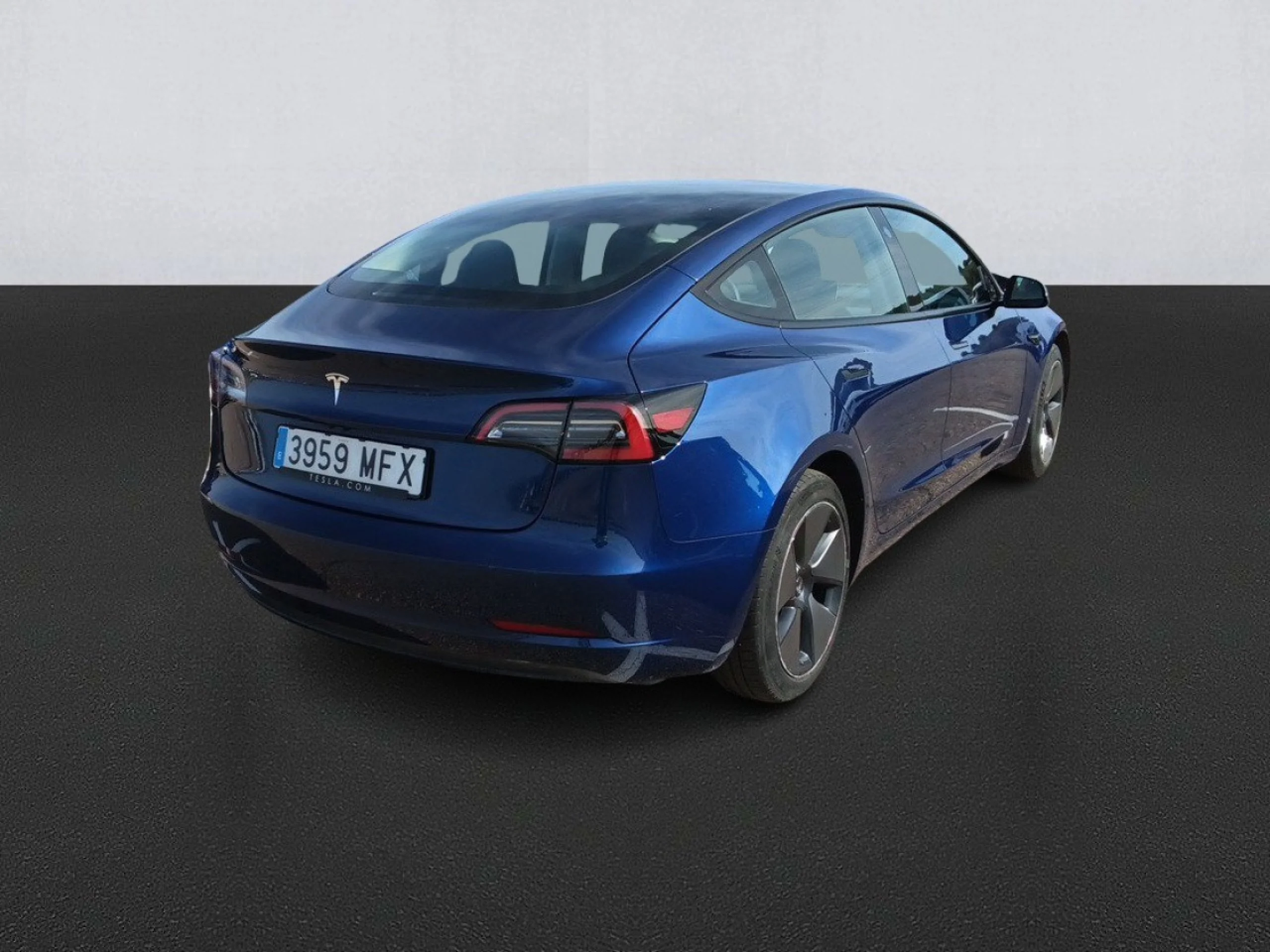 TESLA Model 3 RWD - Foto 4