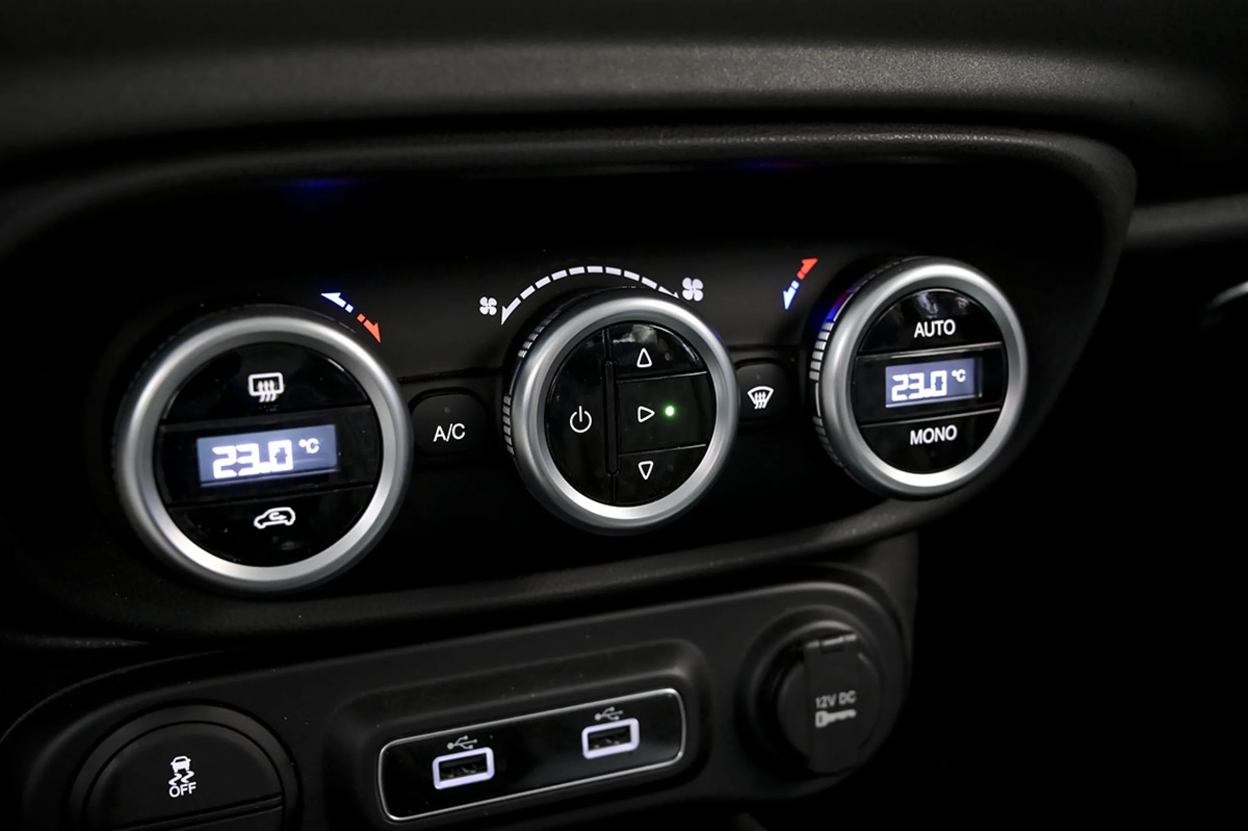 Fiat 500L Cross 1.4 16v 70 kW 95 CV SS - Foto 38