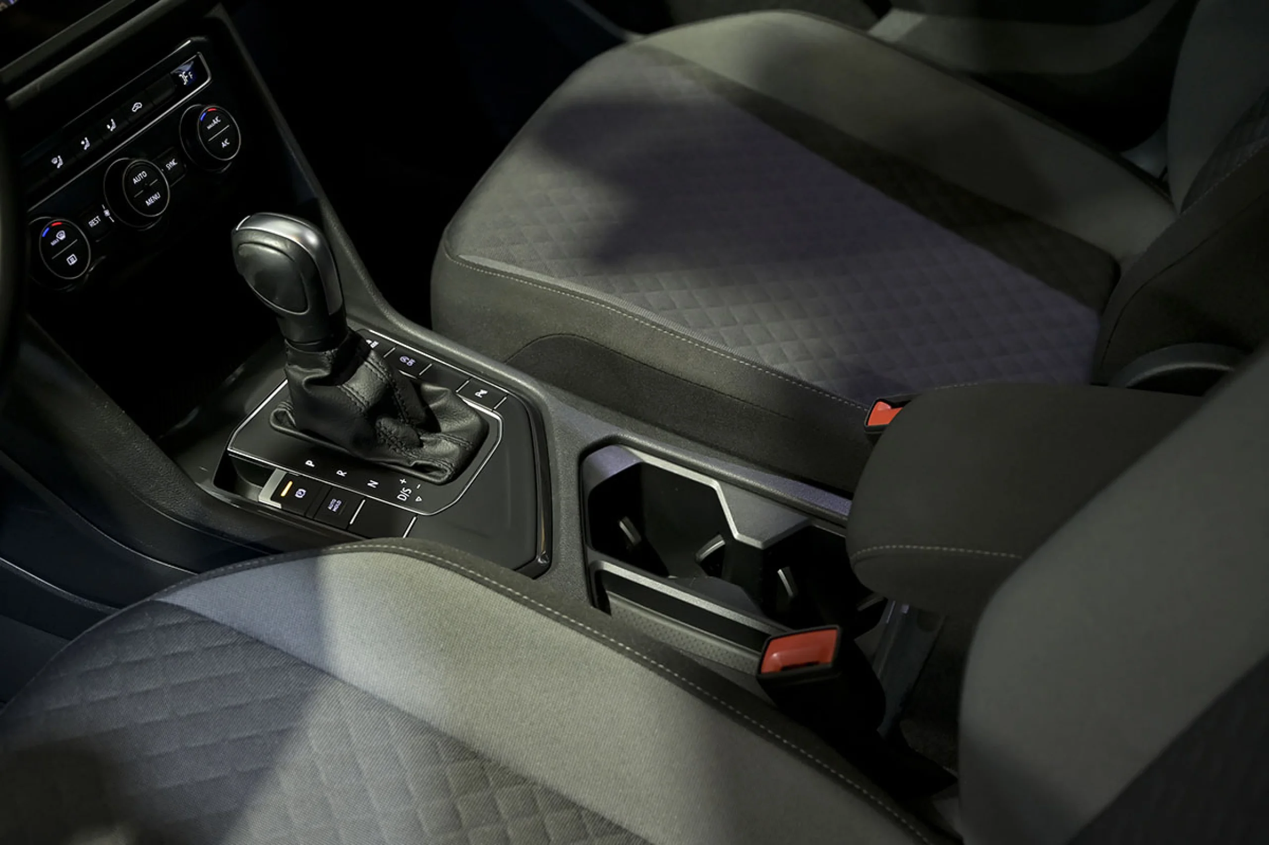 Volkswagen Tiguan Advance 2.0 TDI 110kW 150CV DSG - Foto 30