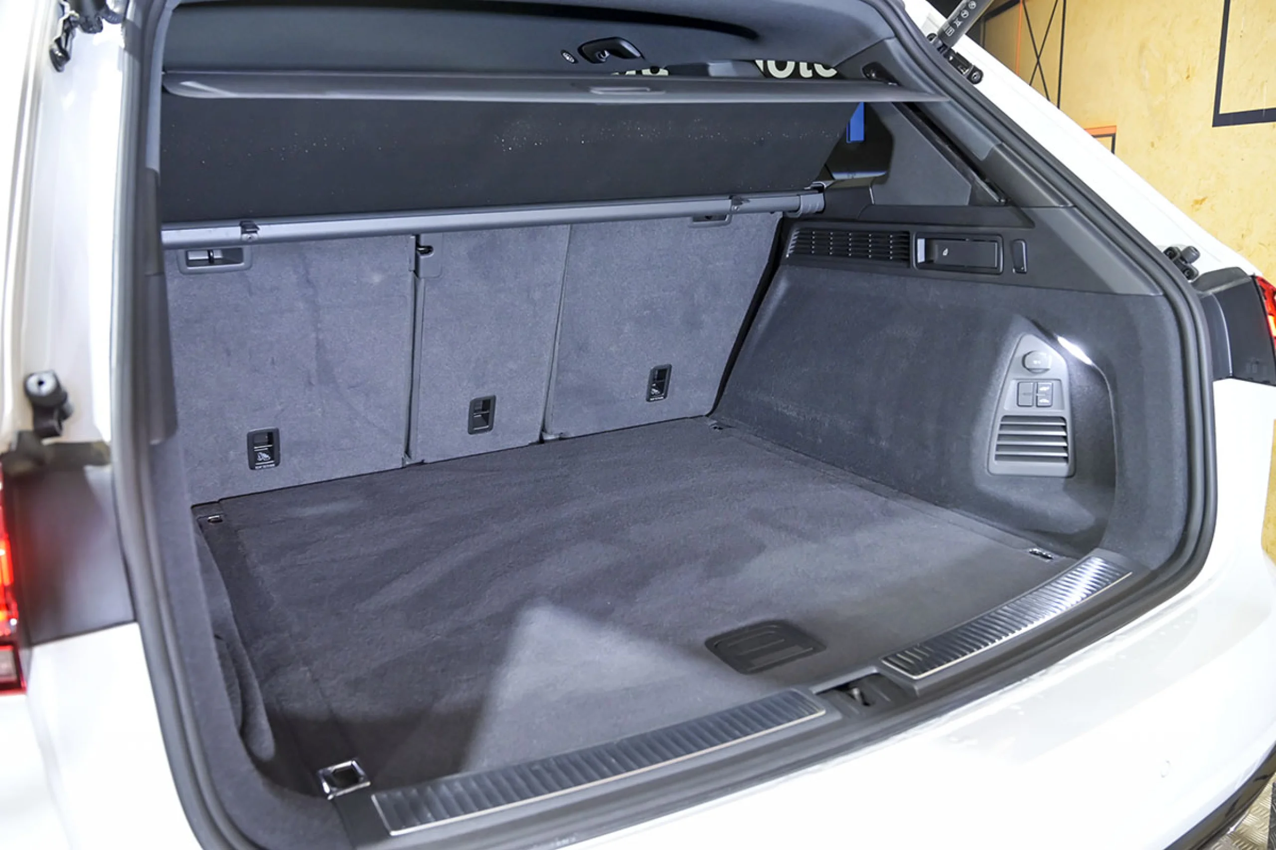 Volkswagen Touareg Prem Eleg 3.0 V6 TDI 210kW Tip 4M - Foto 11