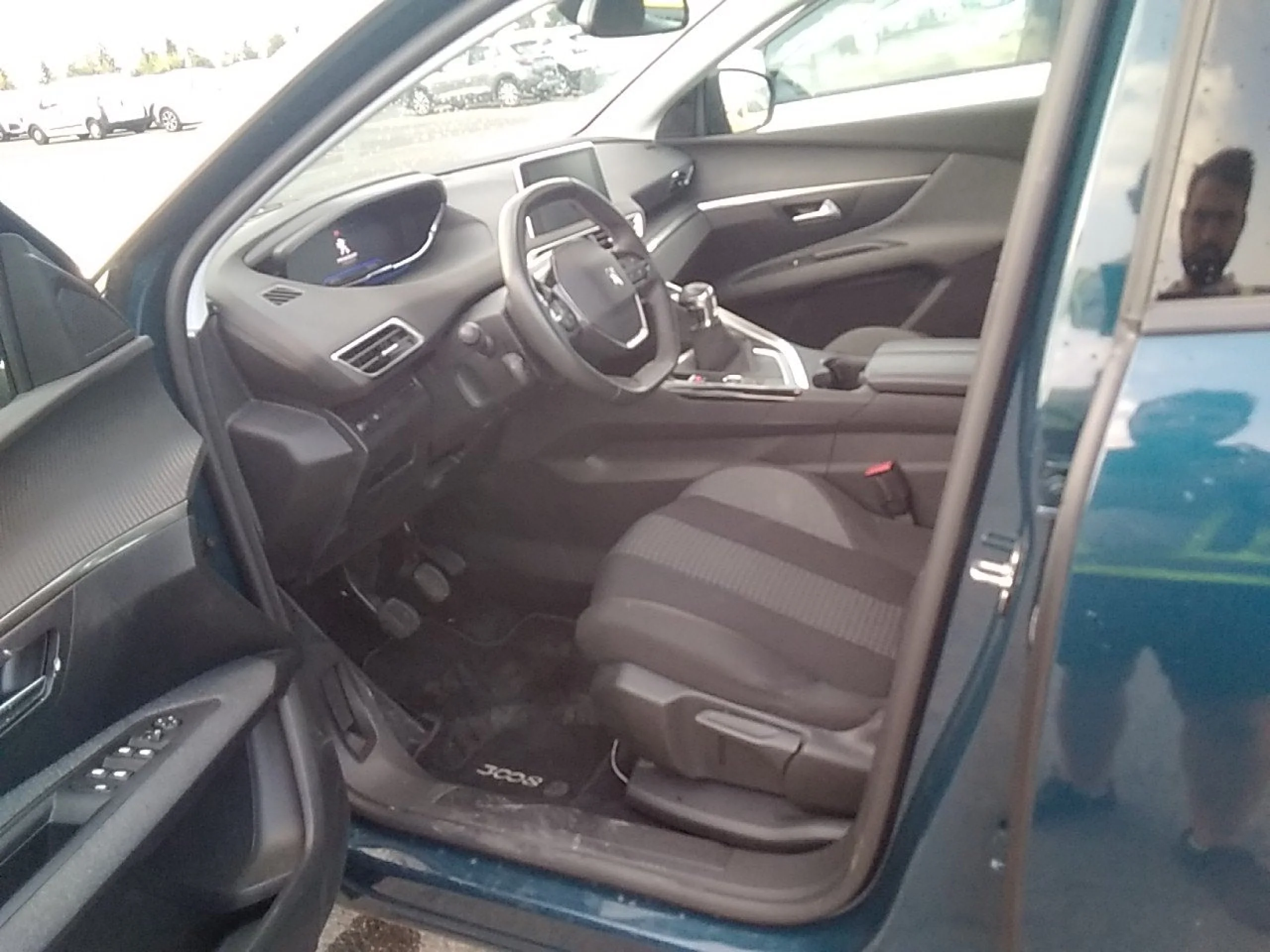 Peugeot 3008 1.5 BlueHDi 96kW (130CV) S&amp;S Active Pack - Foto 7