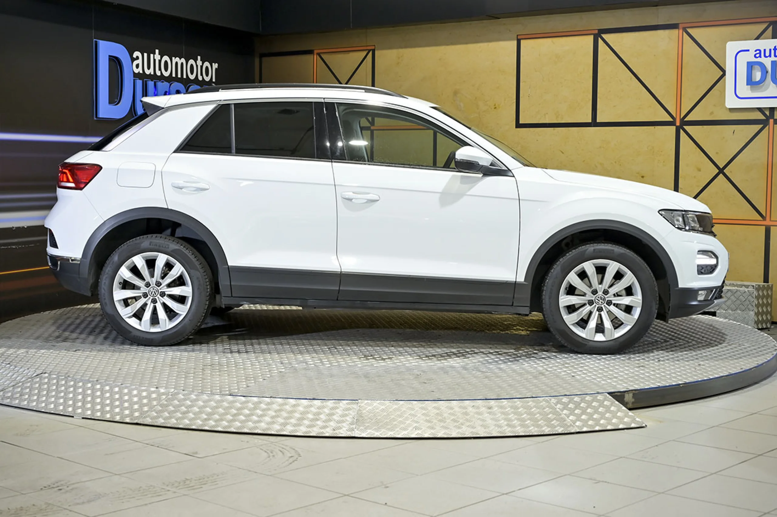 Volkswagen T-Roc Advance 1.0 TSI 85kW 115CV - Foto 20