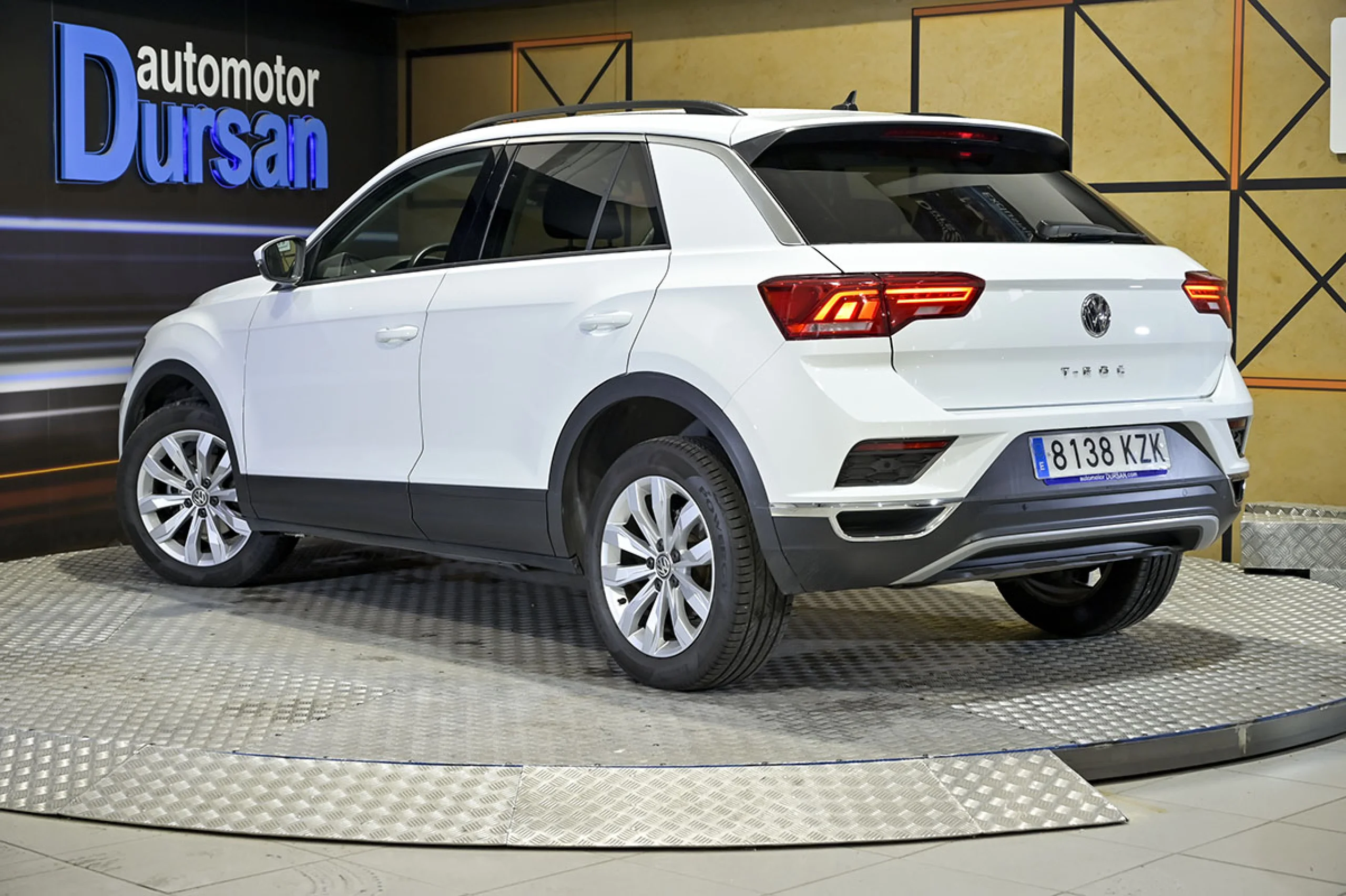 Volkswagen T-Roc Advance 1.0 TSI 85kW 115CV - Foto 4