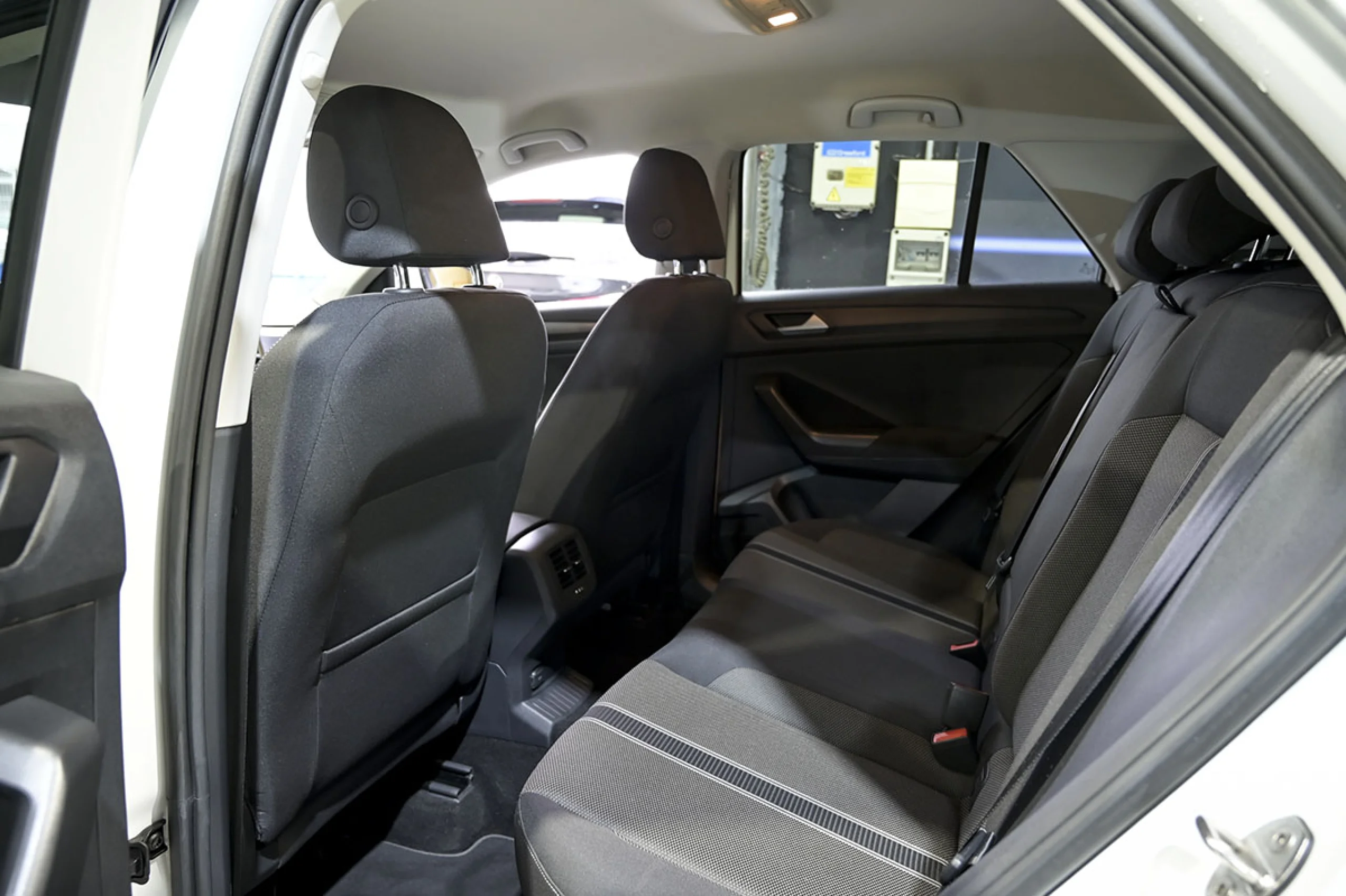 Volkswagen T-Roc Advance 1.0 TSI 85kW 115CV - Foto 16