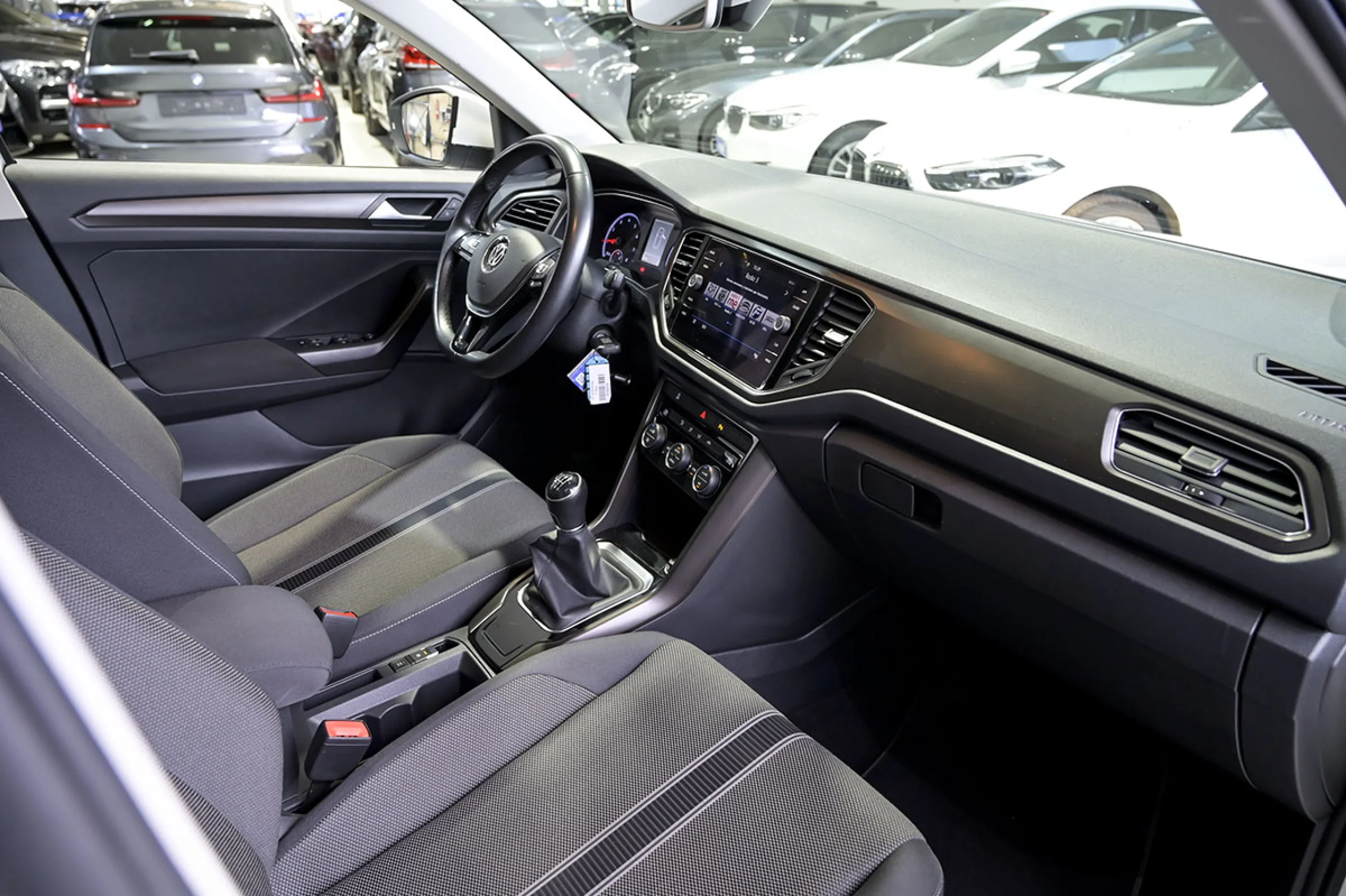 Volkswagen T-Roc Advance 1.0 TSI 85kW 115CV - Foto 34