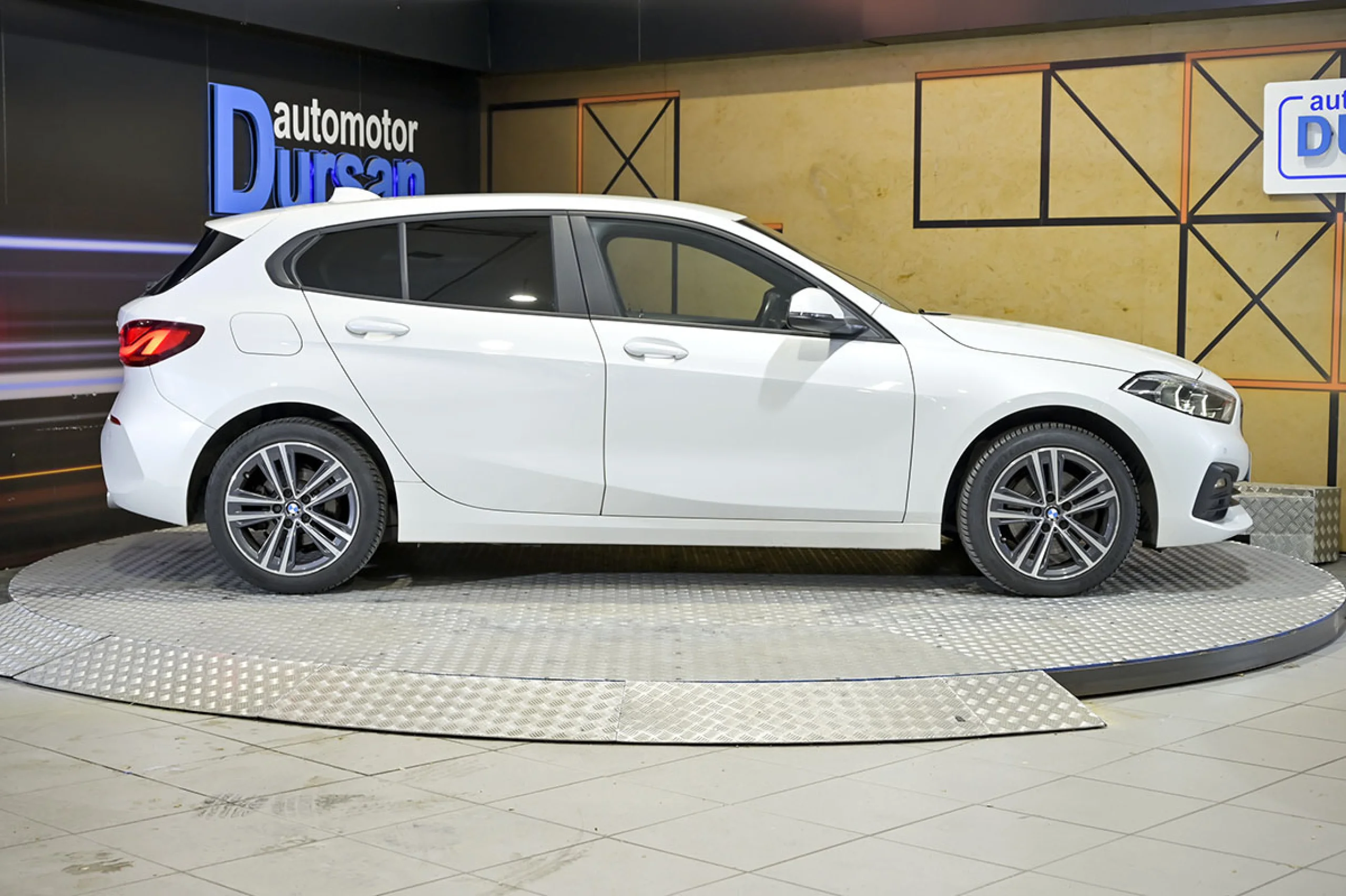 BMW 118 Serie 1 118d - Foto 20