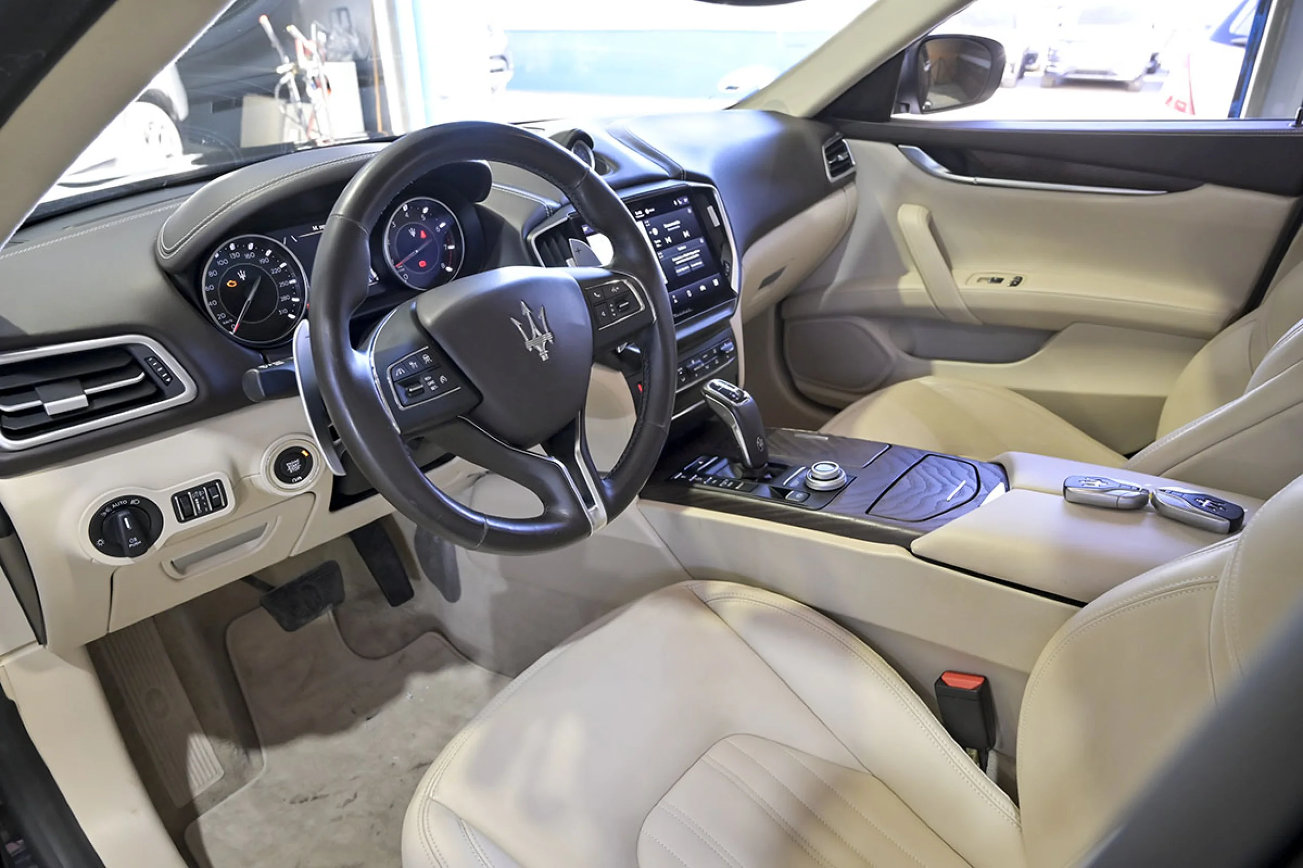 Maserati Ghibli Executive L4 330CV HybridGasolina RWD - Foto 6