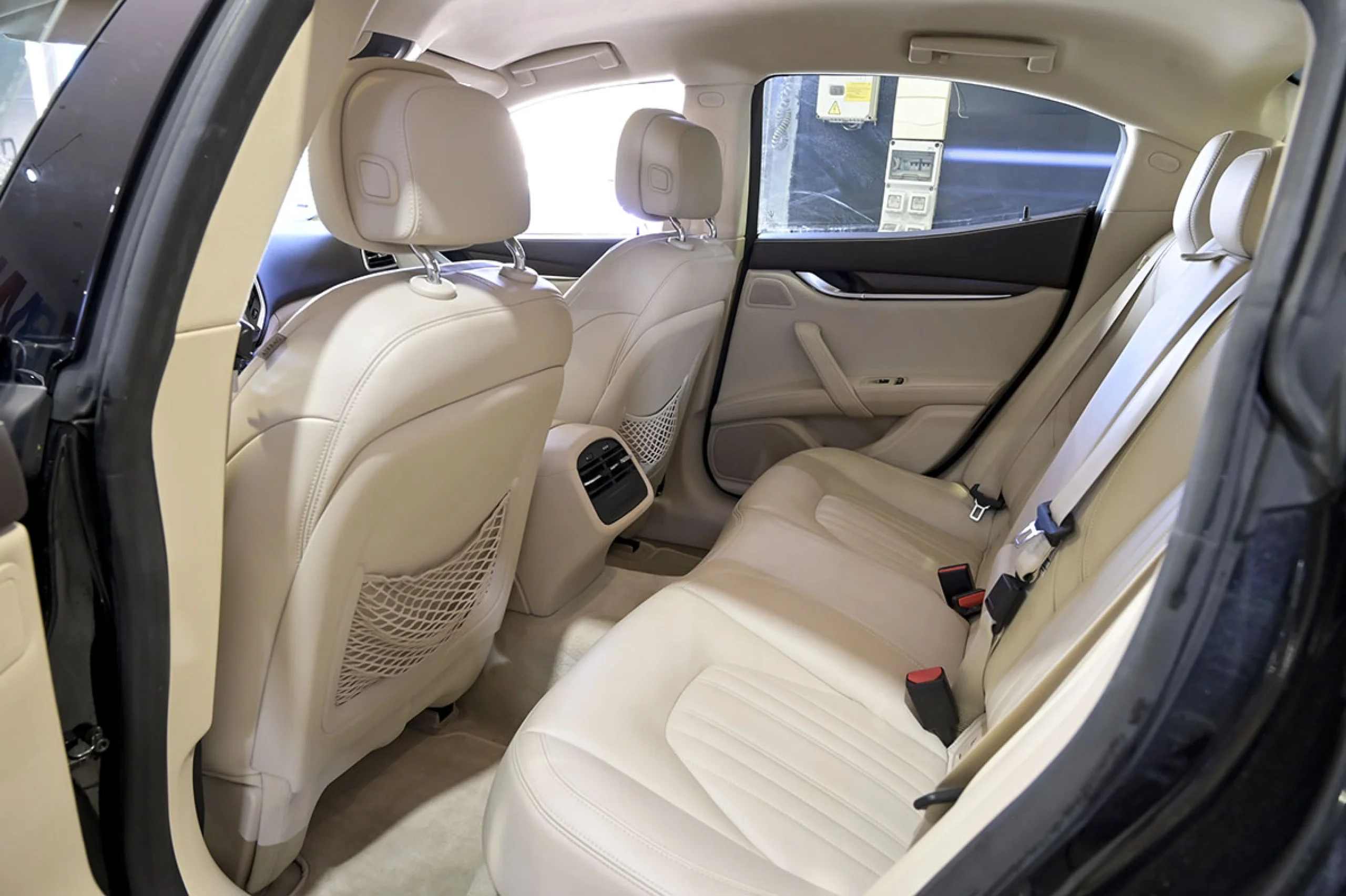 Maserati Ghibli Executive L4 330CV HybridGasolina RWD - Foto 16