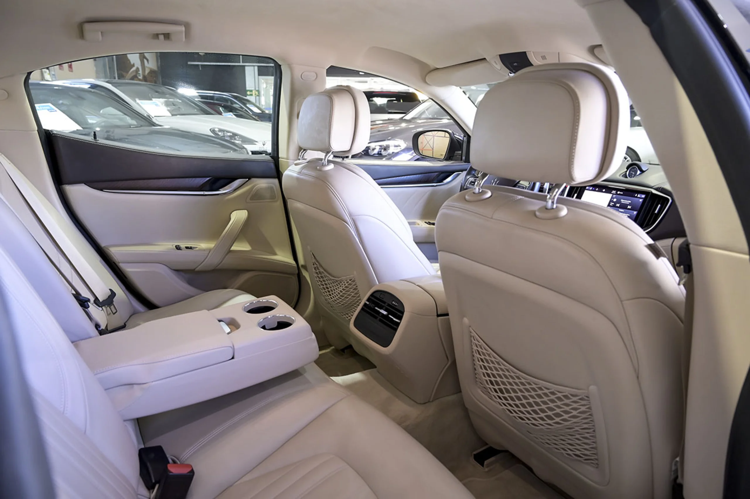 Maserati Ghibli Executive L4 330CV HybridGasolina RWD - Foto 15