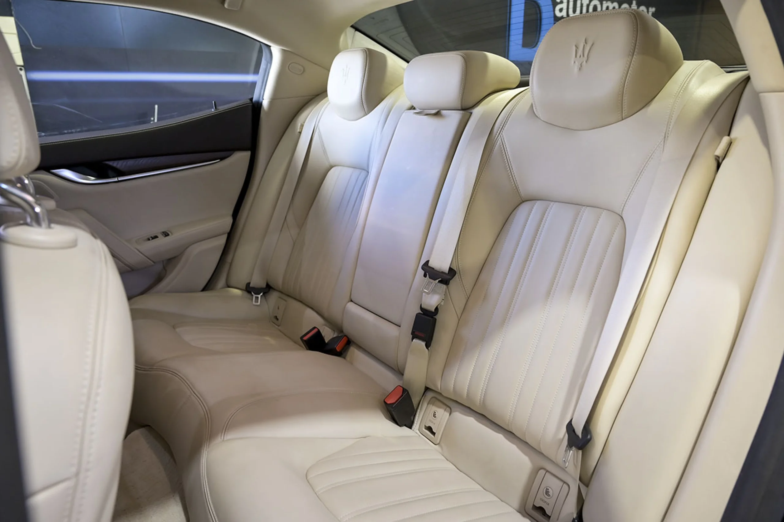 Maserati Ghibli Executive L4 330CV HybridGasolina RWD - Foto 17