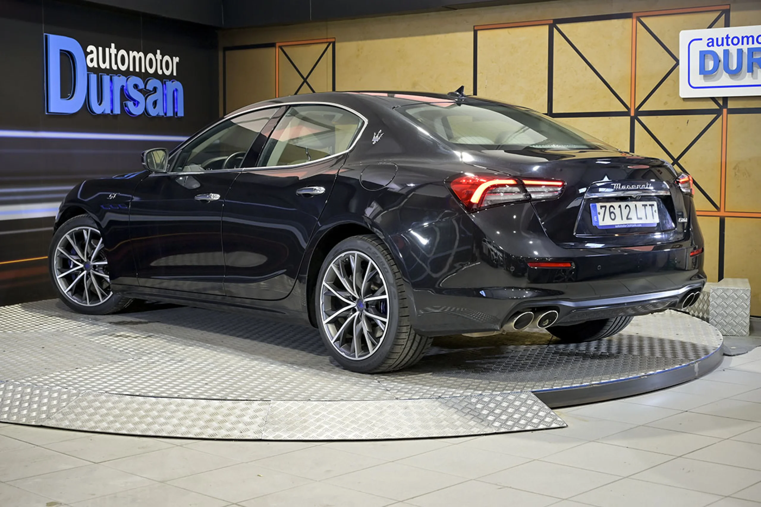 Maserati Ghibli Executive L4 330CV HybridGasolina RWD - Foto 4