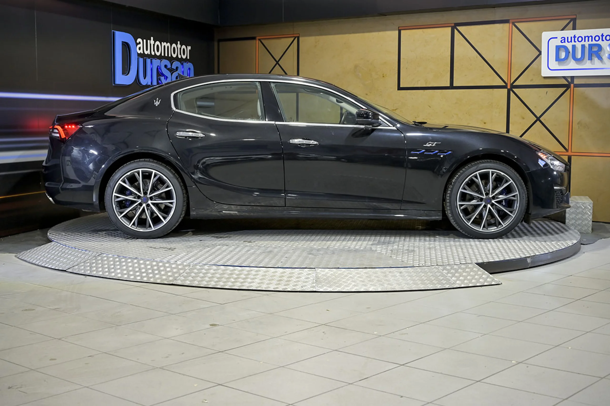 Maserati Ghibli Executive L4 330CV HybridGasolina RWD - Foto 20